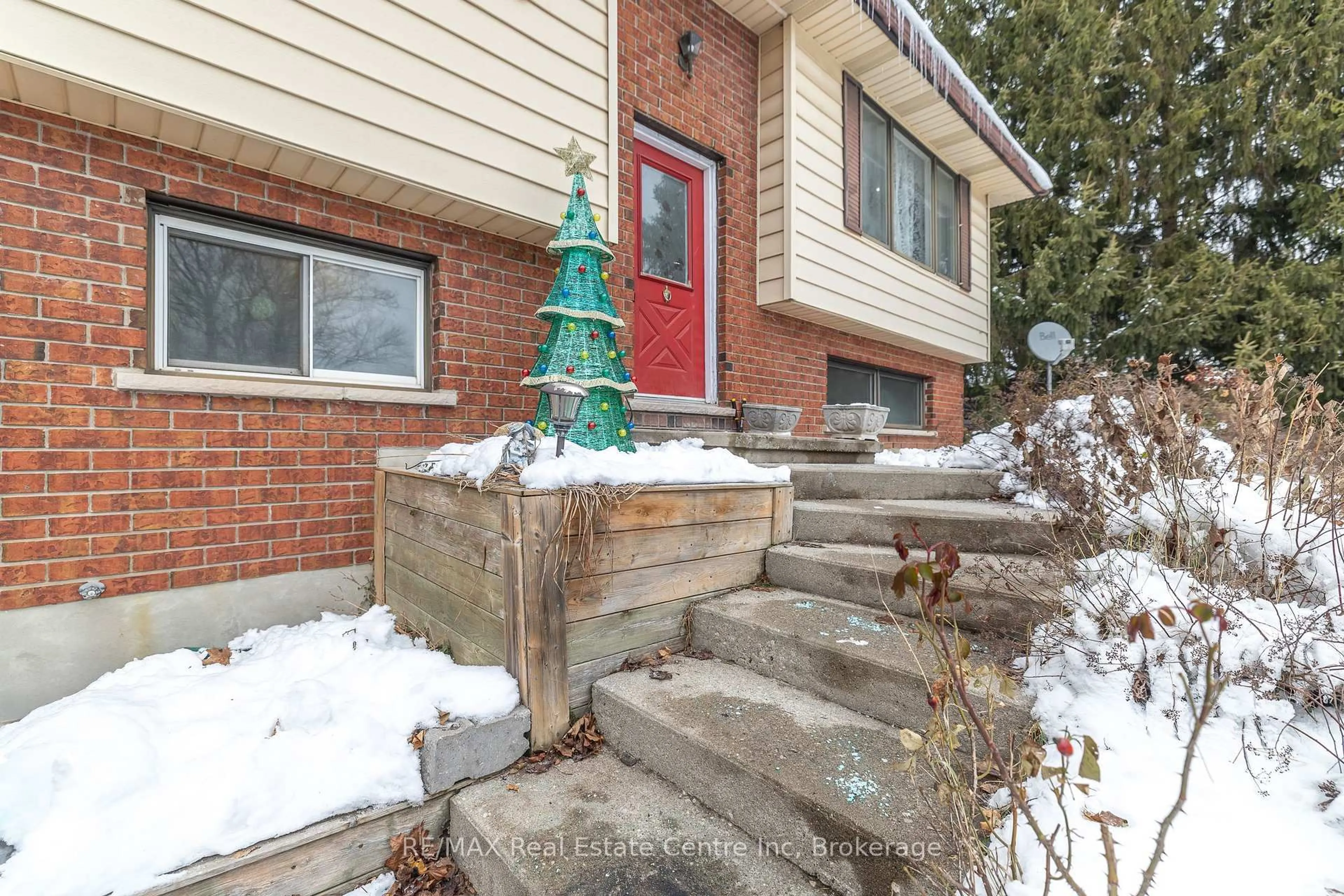 Unknown for 7730 Sixth Line, Centre Wellington Ontario N0B 1S0