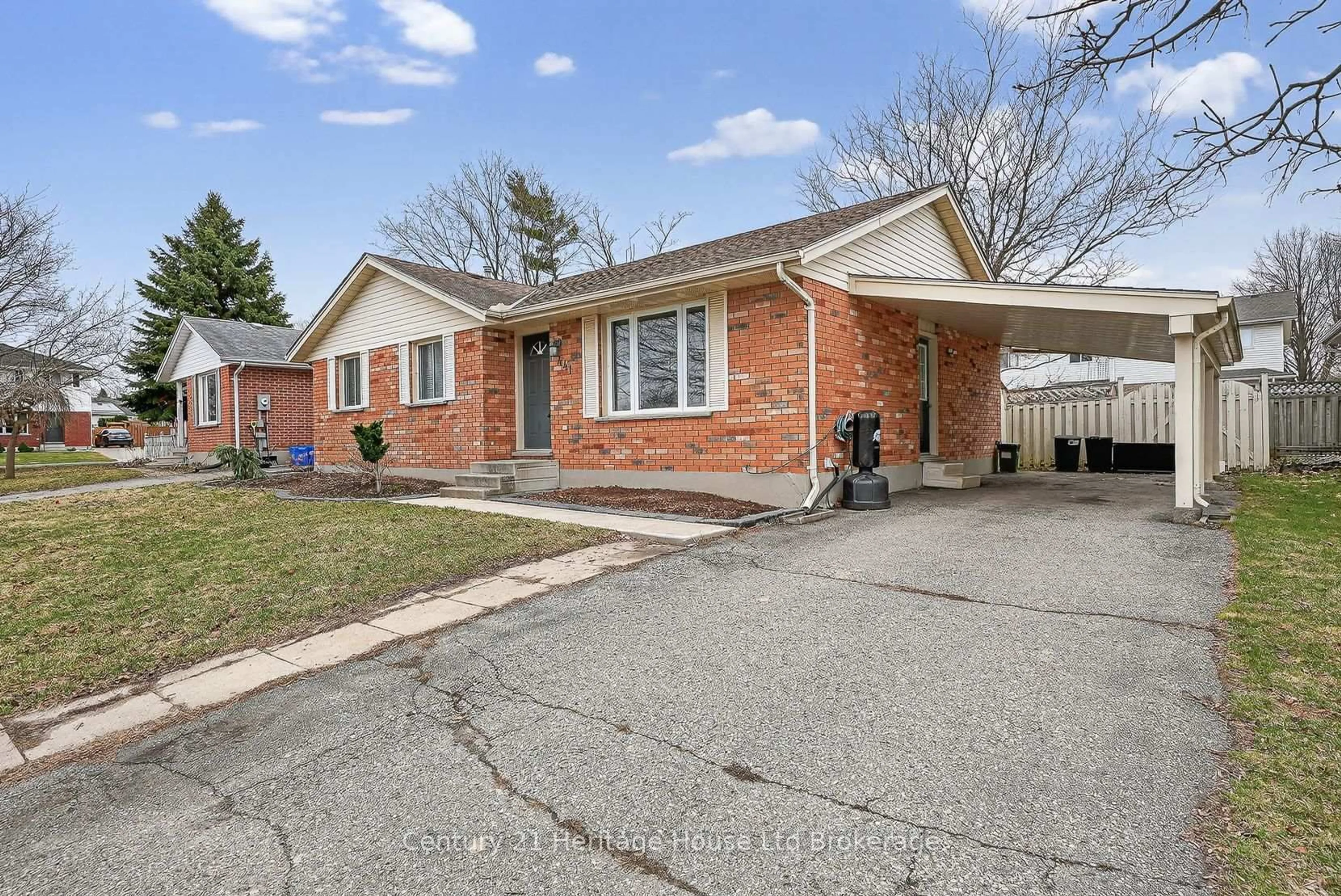 Home with brick exterior material, street for 441 Ojibway St, Woodstock Ontario N4T 1G7