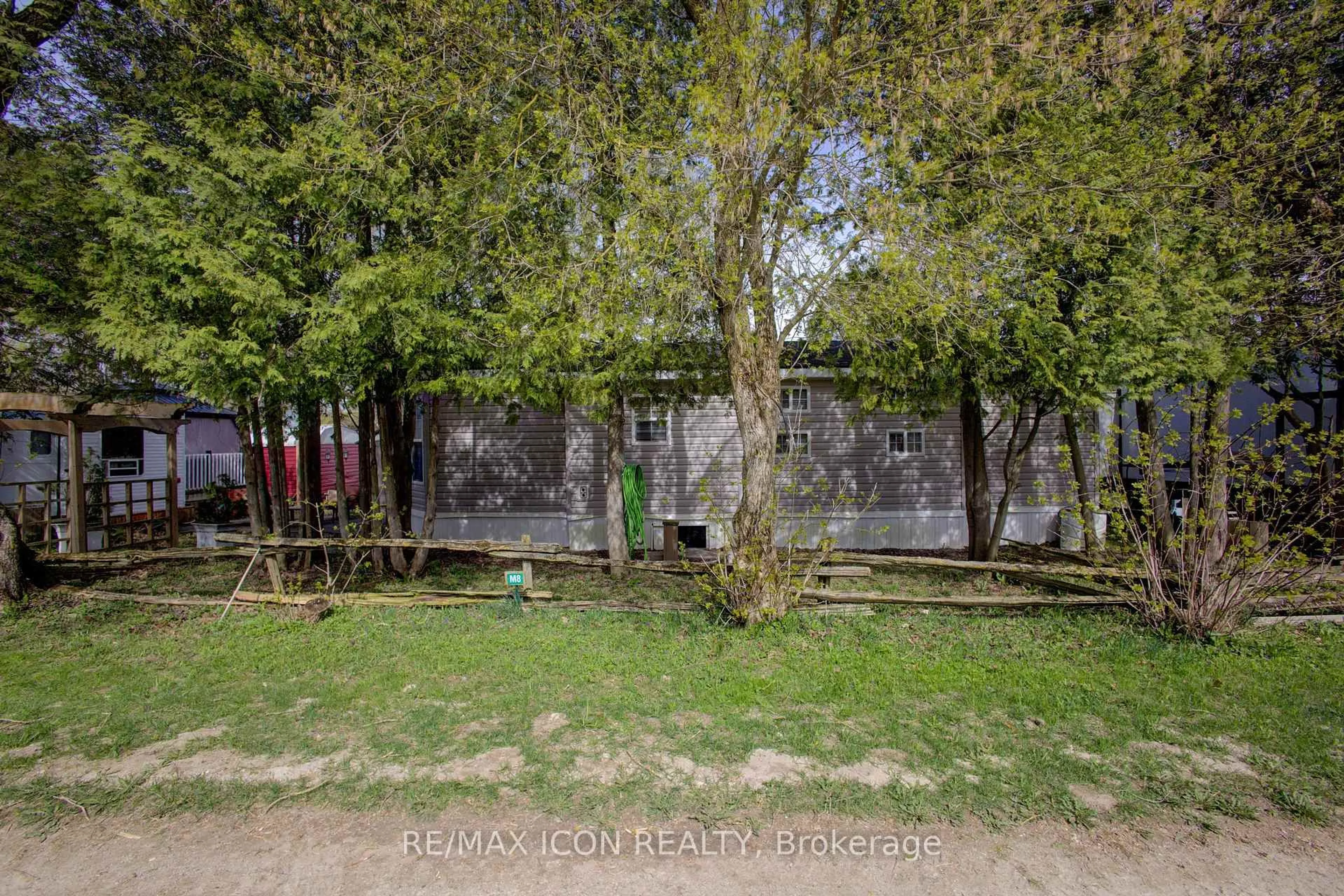 A pic from outside/outdoor area/front of a property/back of a property/a pic from drone, street for 8 Maple, Wellington North Ontario N0G 2L0