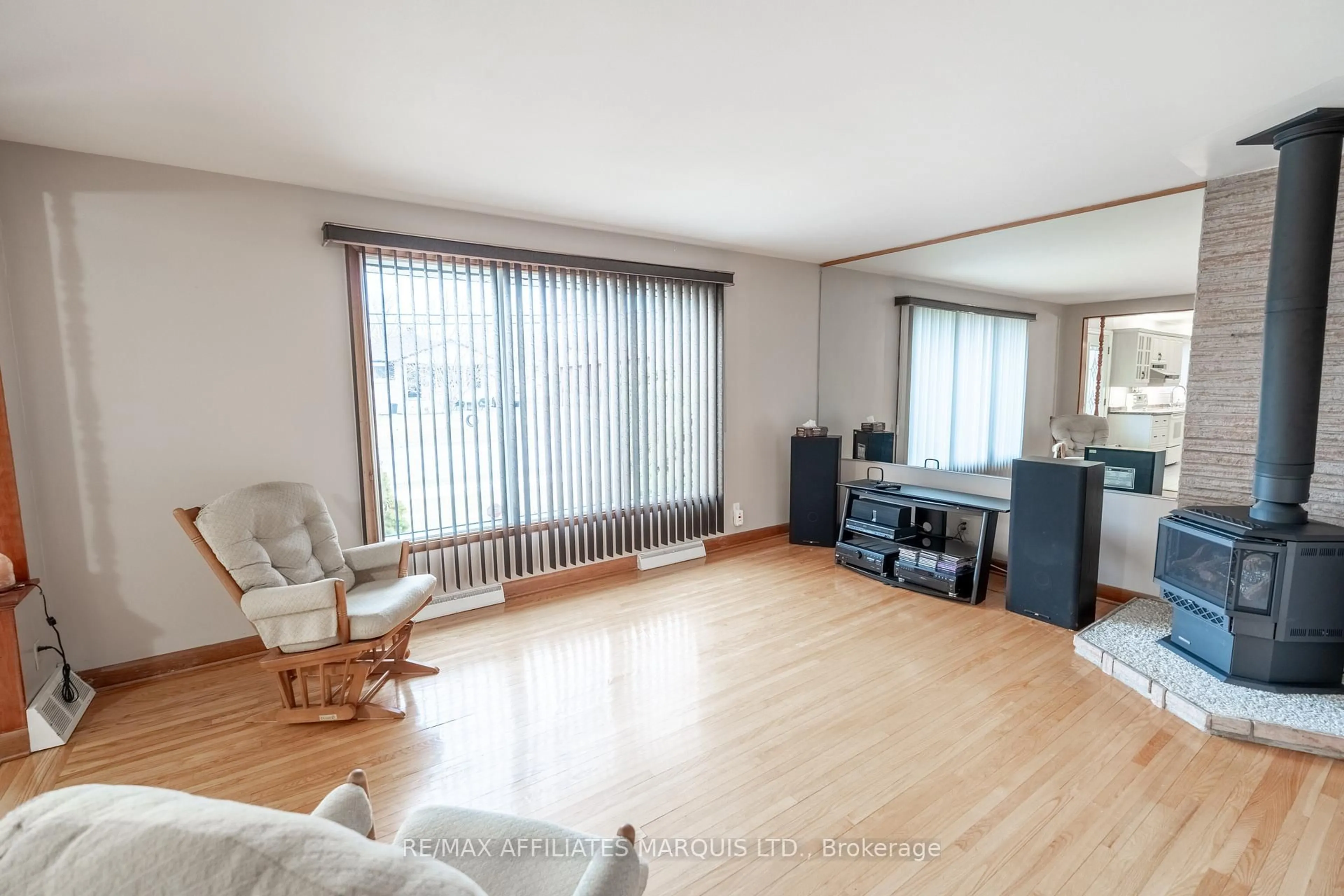 Living room with furniture, unknown for 661 St Felix St, Cornwall Ontario K6H 5B7