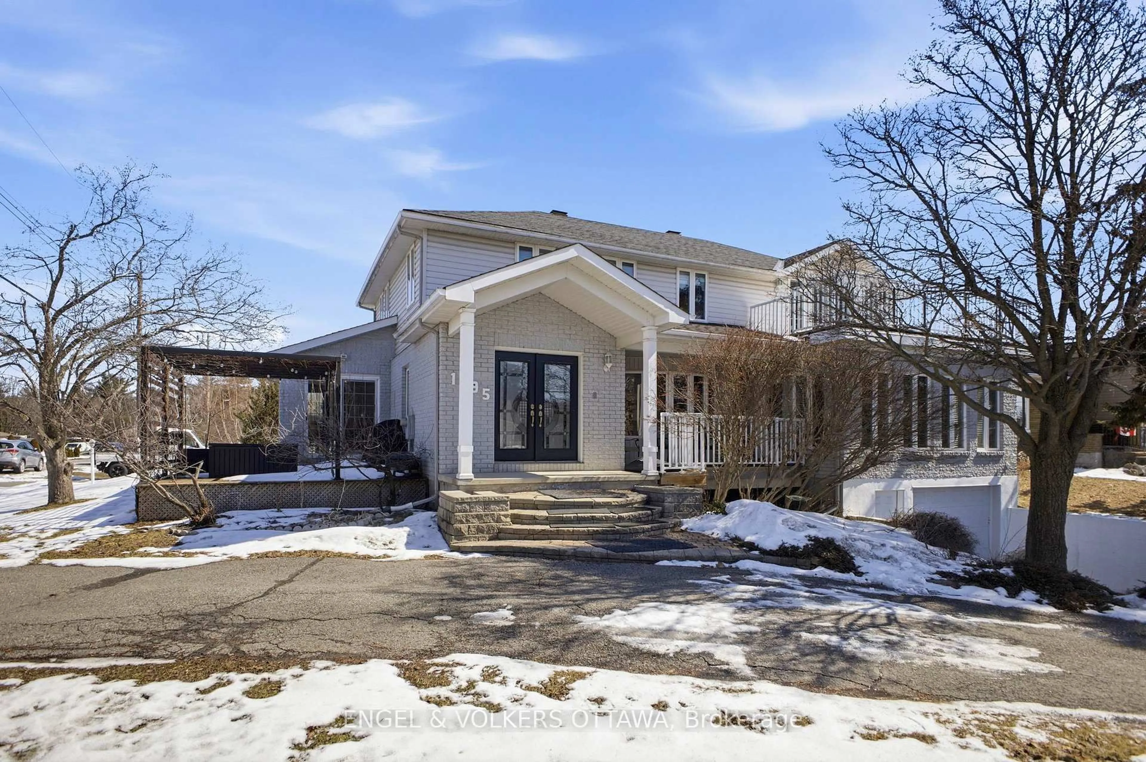 Unknown for 1495 Belcourt Blvd, Orleans Ontario K1C 1M3