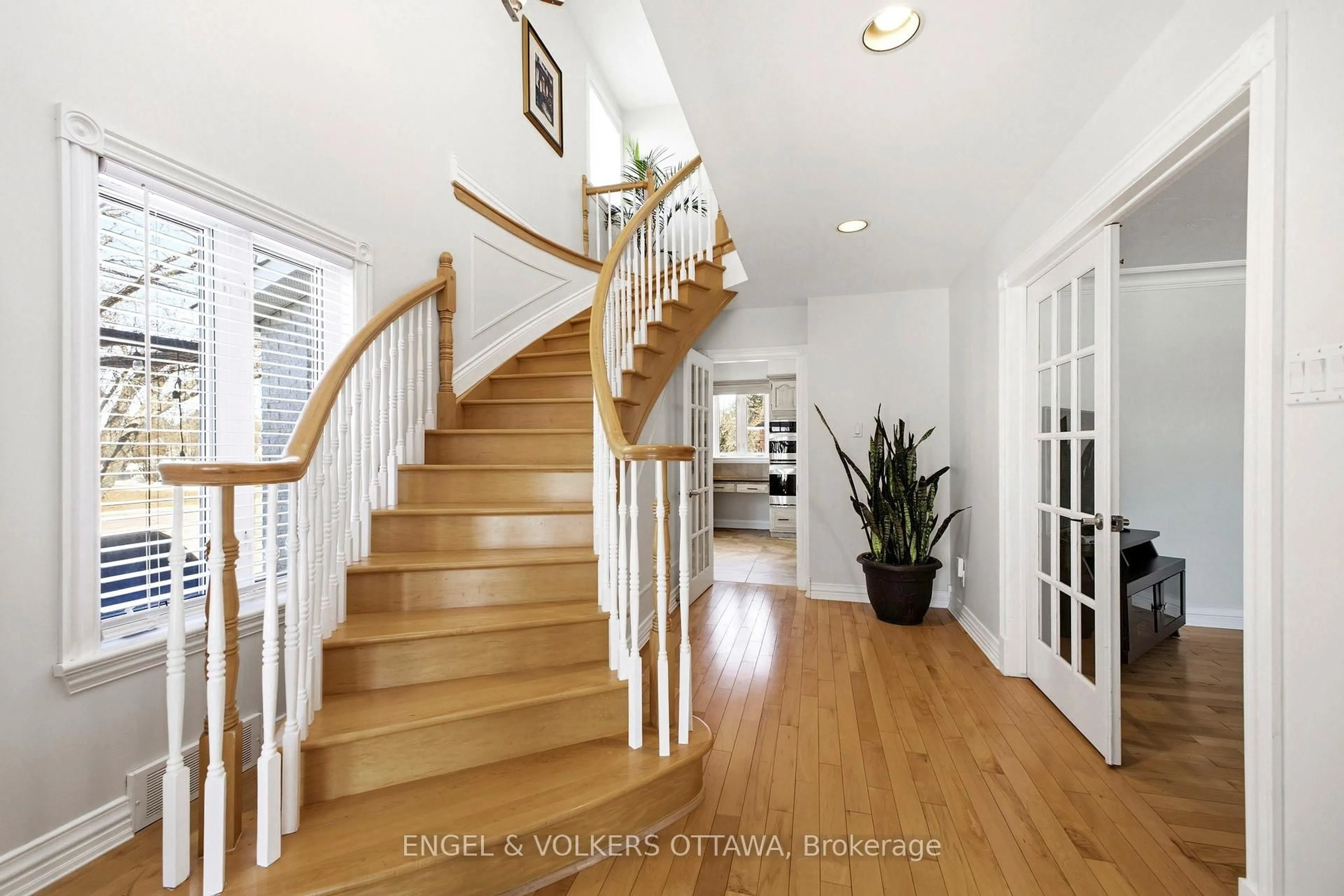 Unknown for 1495 Belcourt Blvd, Orleans Ontario K1C 1M3