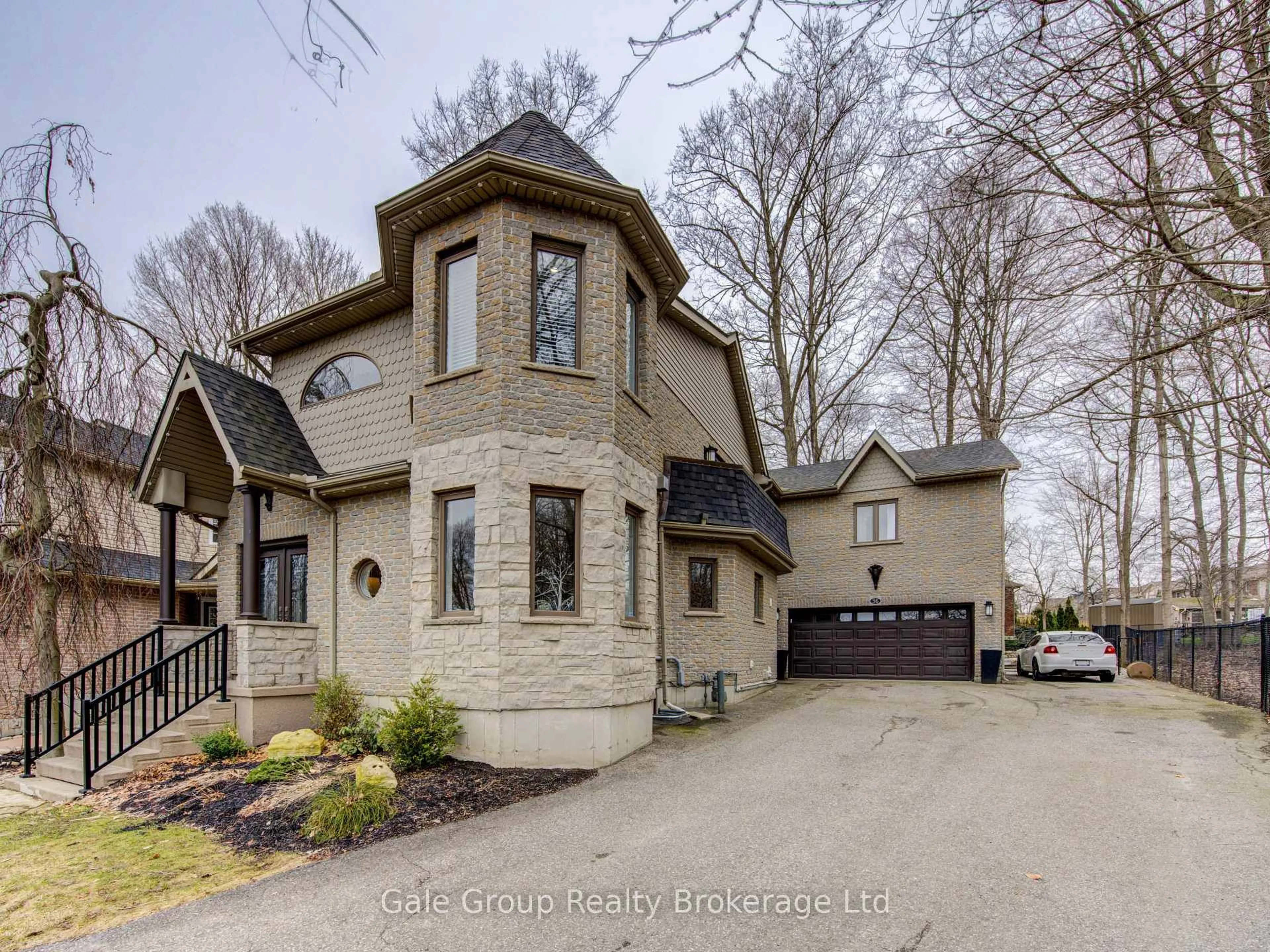 Home with brick exterior material, street for 36 Potters Way, Woodstock Ontario N4S 8Z5