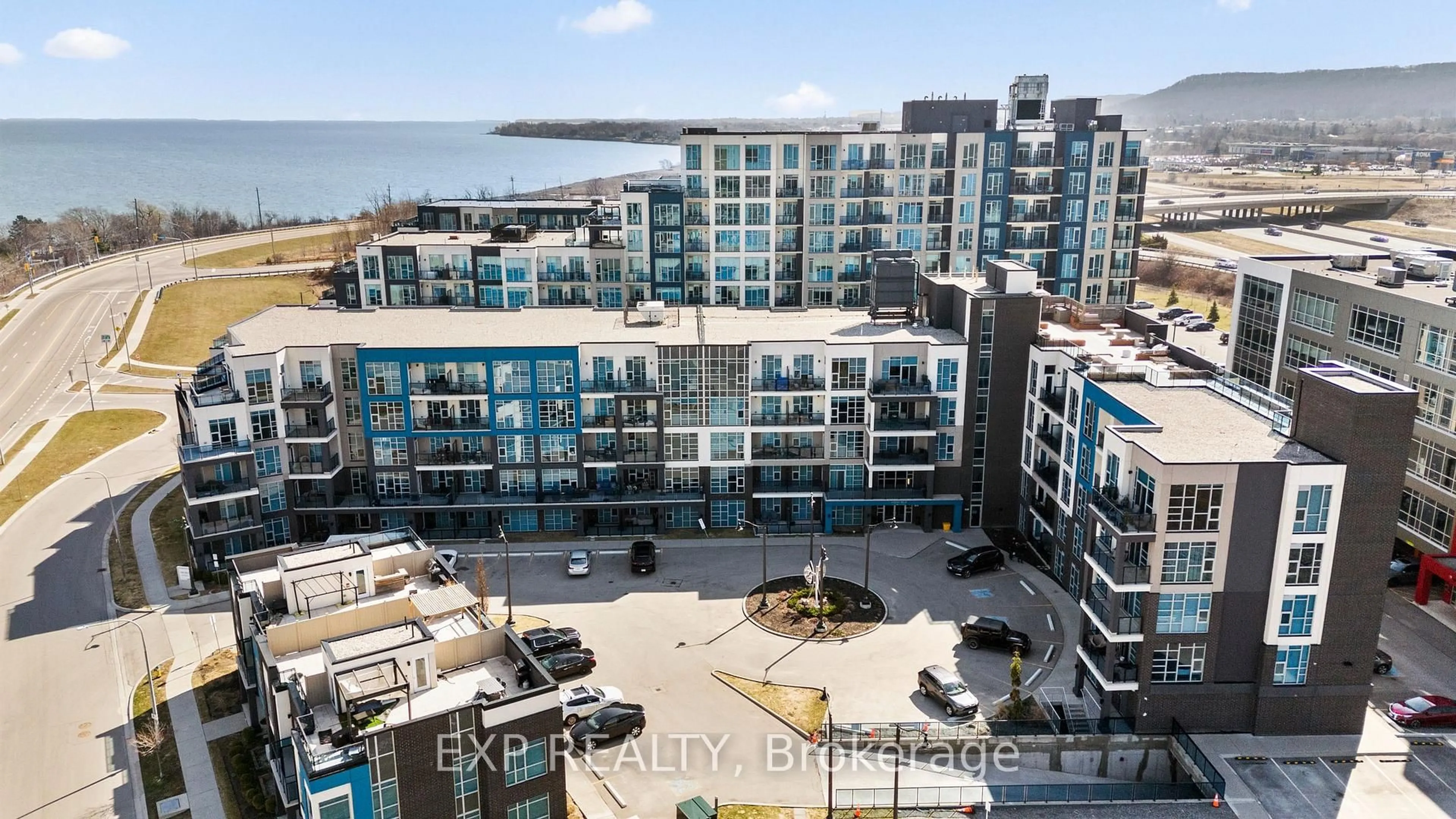 A pic from outside/outdoor area/front of a property/back of a property/a pic from drone, city buildings view from balcony for 10 Concord Pl #209, Grimsby Ontario L3M 0G6