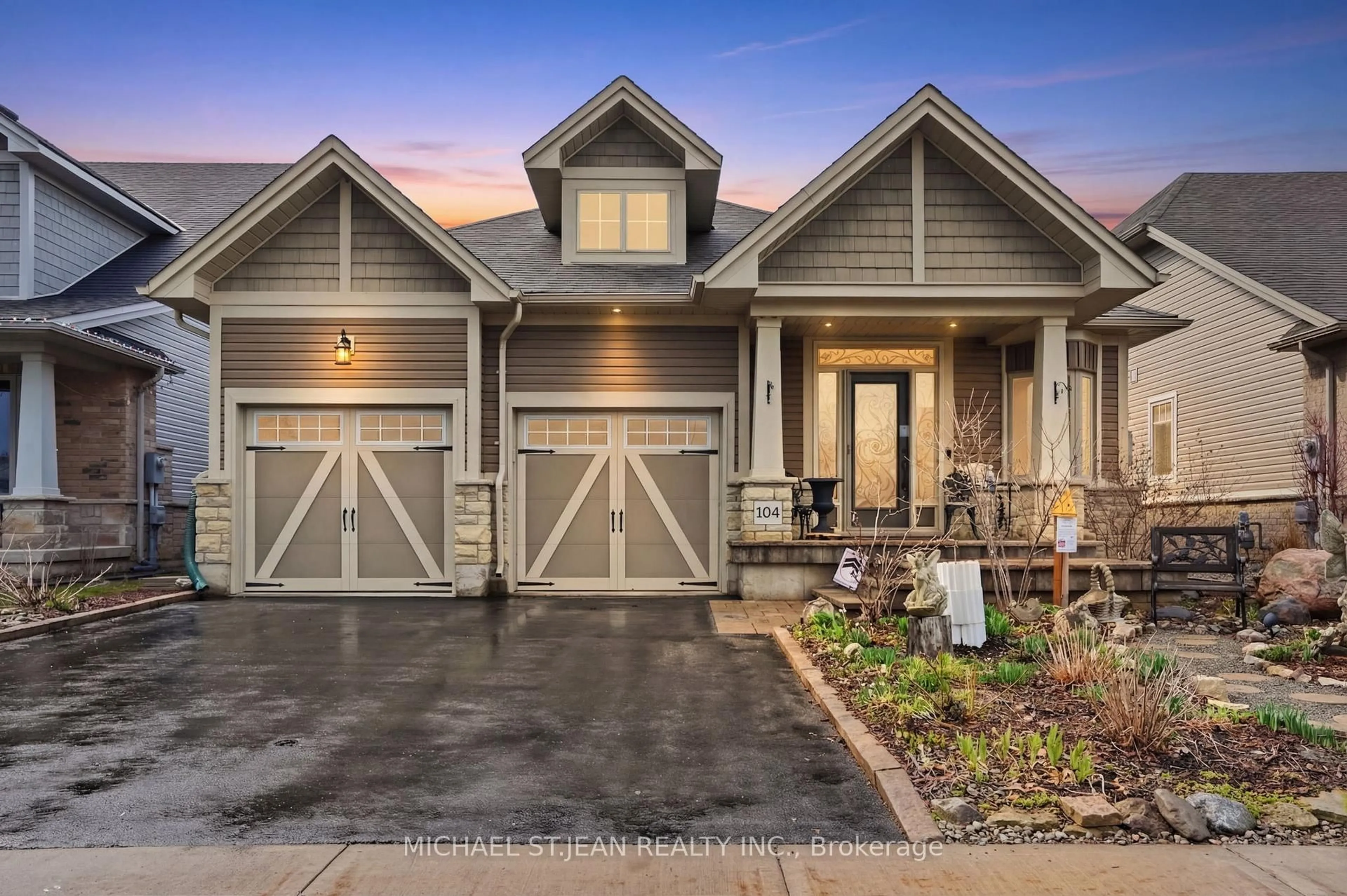 Home with vinyl exterior material, street for 104 Anastasia Blvd, West Lincoln Ontario L0R 2A0