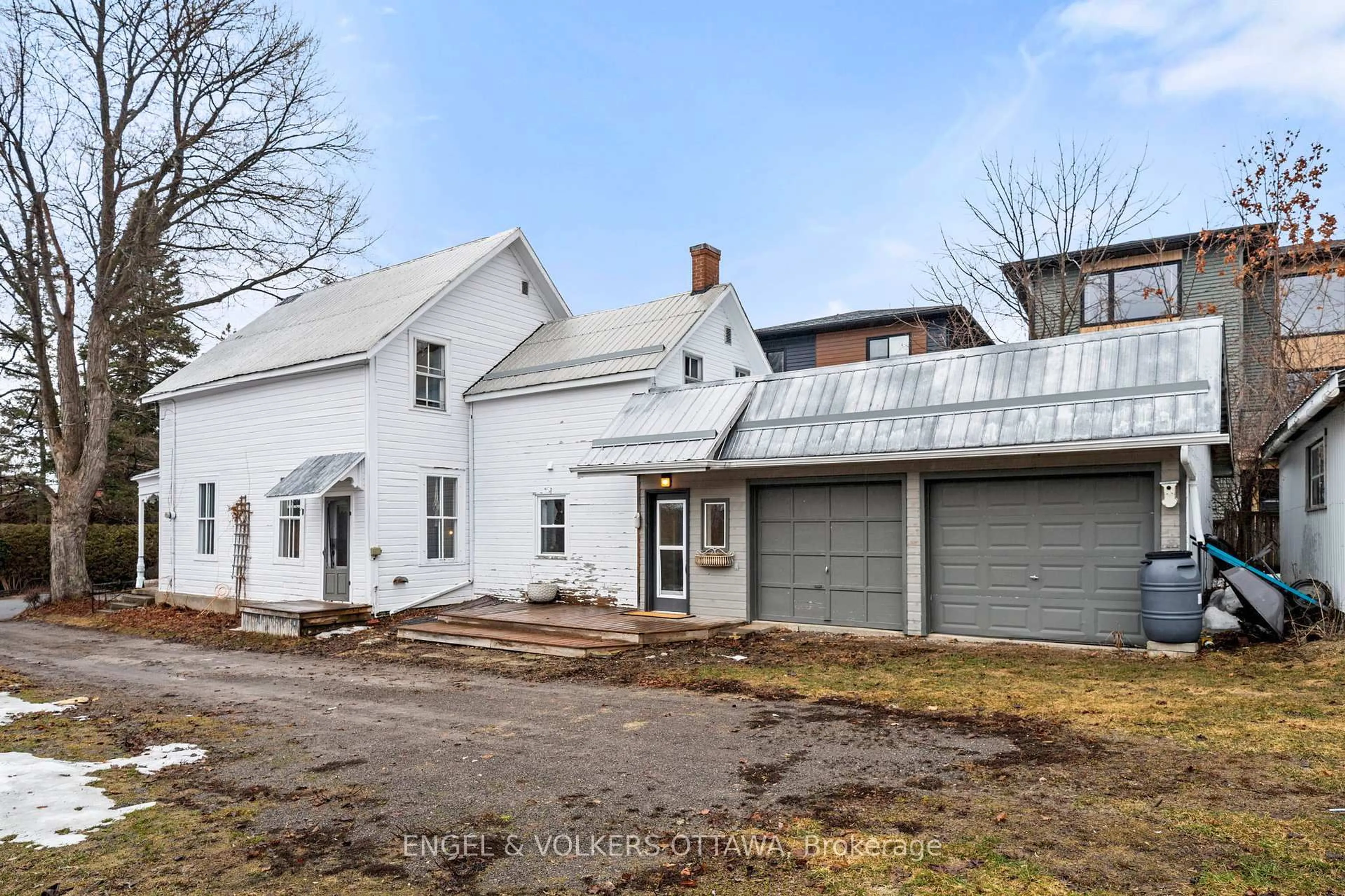 Unknown for 243 Mitcheson St, Almonte Ontario K0A 1A0