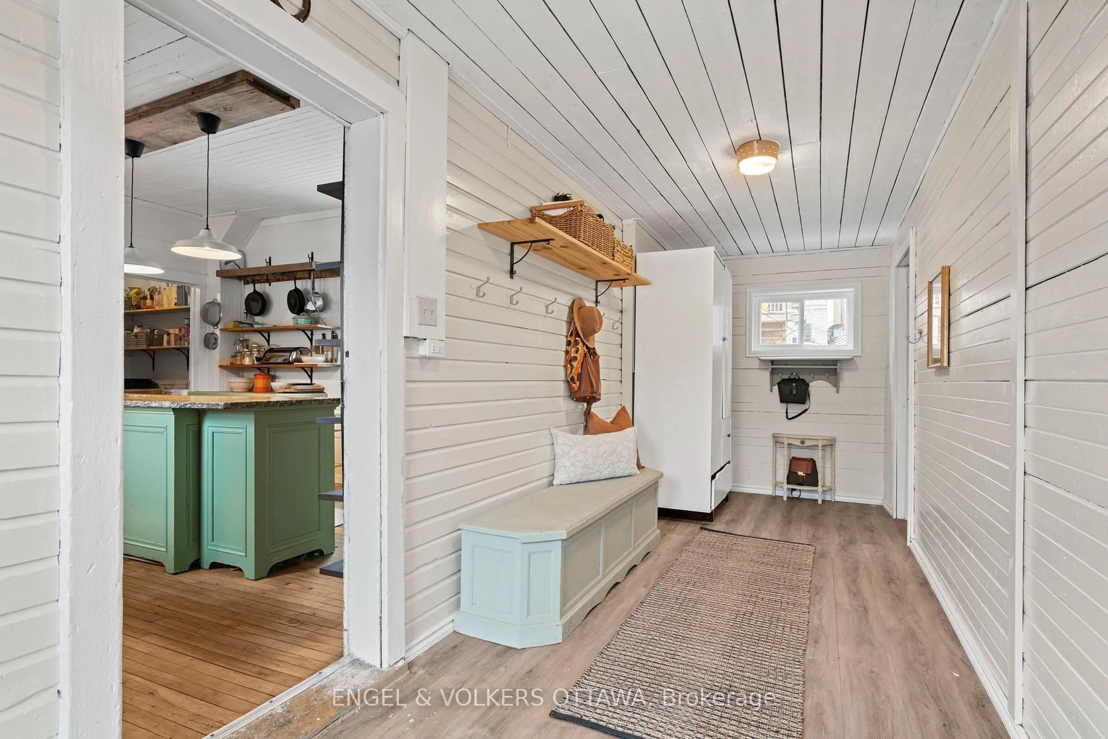 Indoor entryway for 243 Mitcheson St, Almonte Ontario K0A 1A0