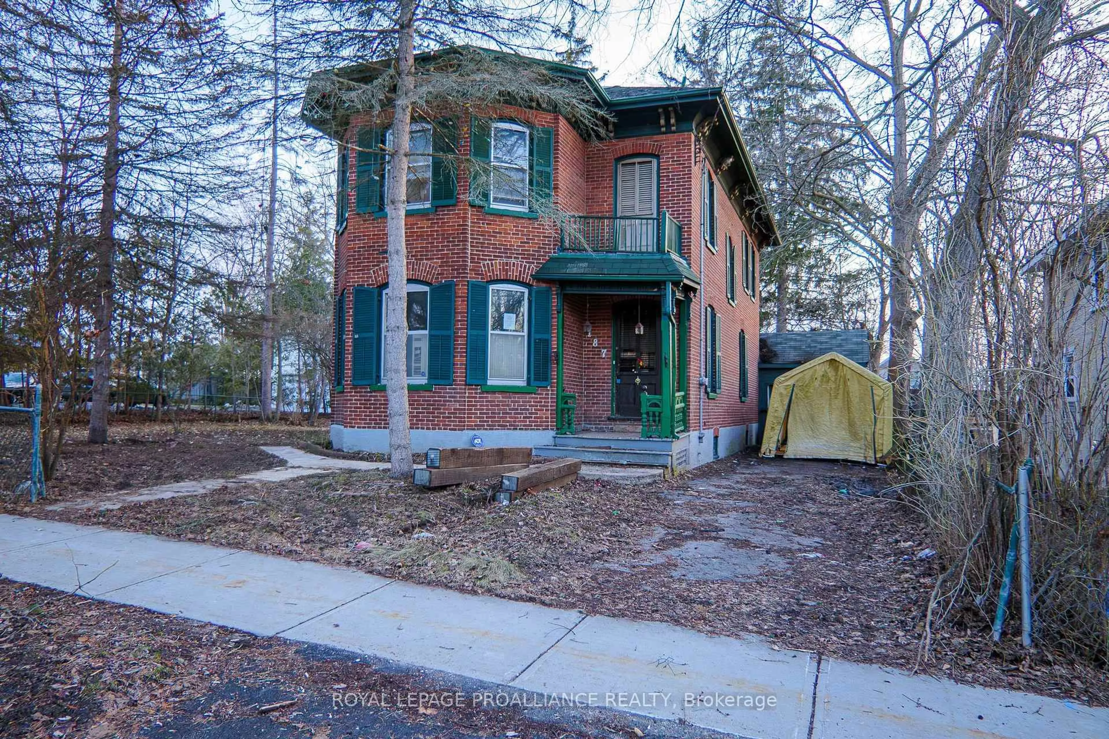 Home with brick exterior material, street for 187 St George St, Deseronto Ontario K0K 1X0