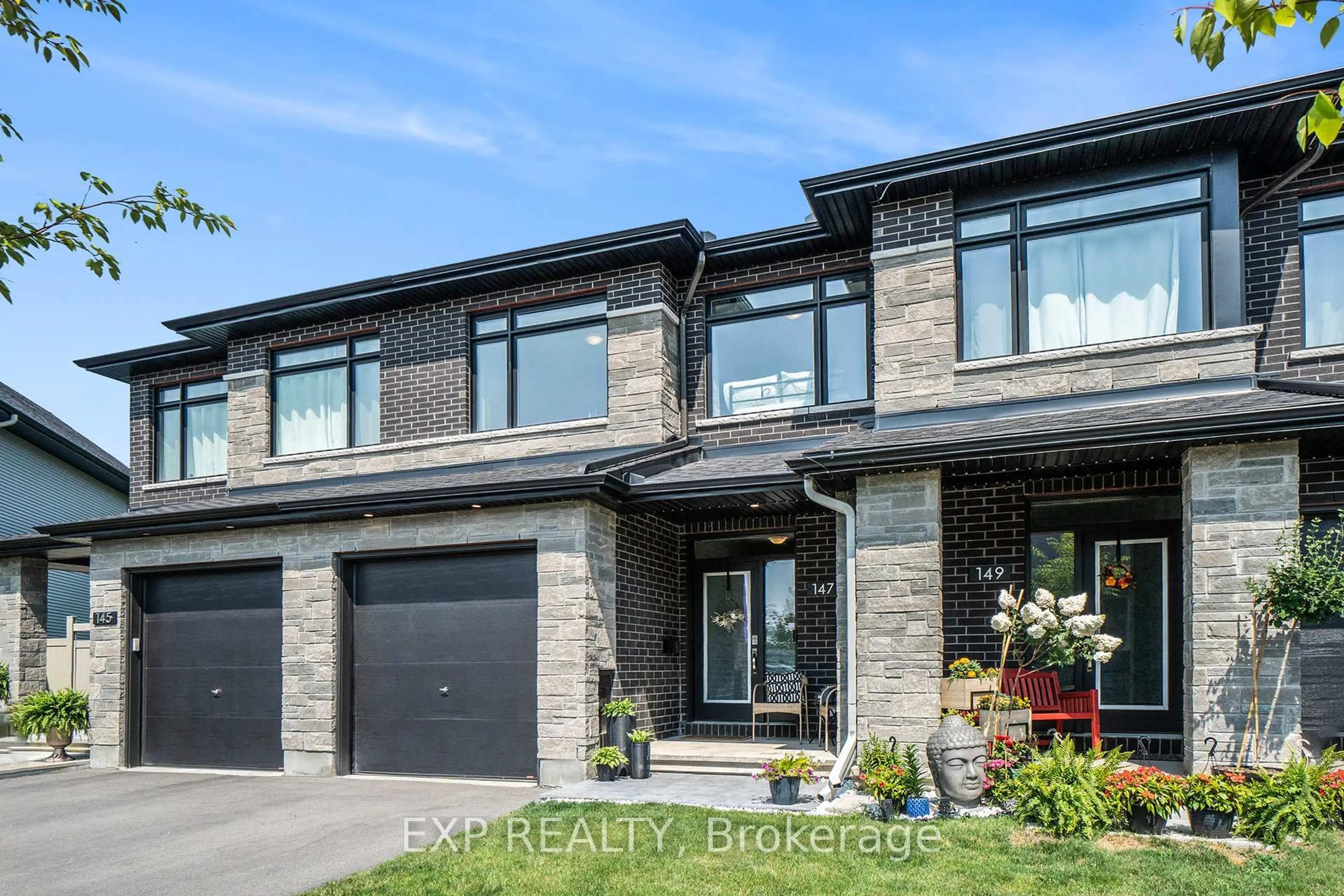 Home with brick exterior material, street for 147 Wabikon Cres, Ottawa Ontario K1X 0H8