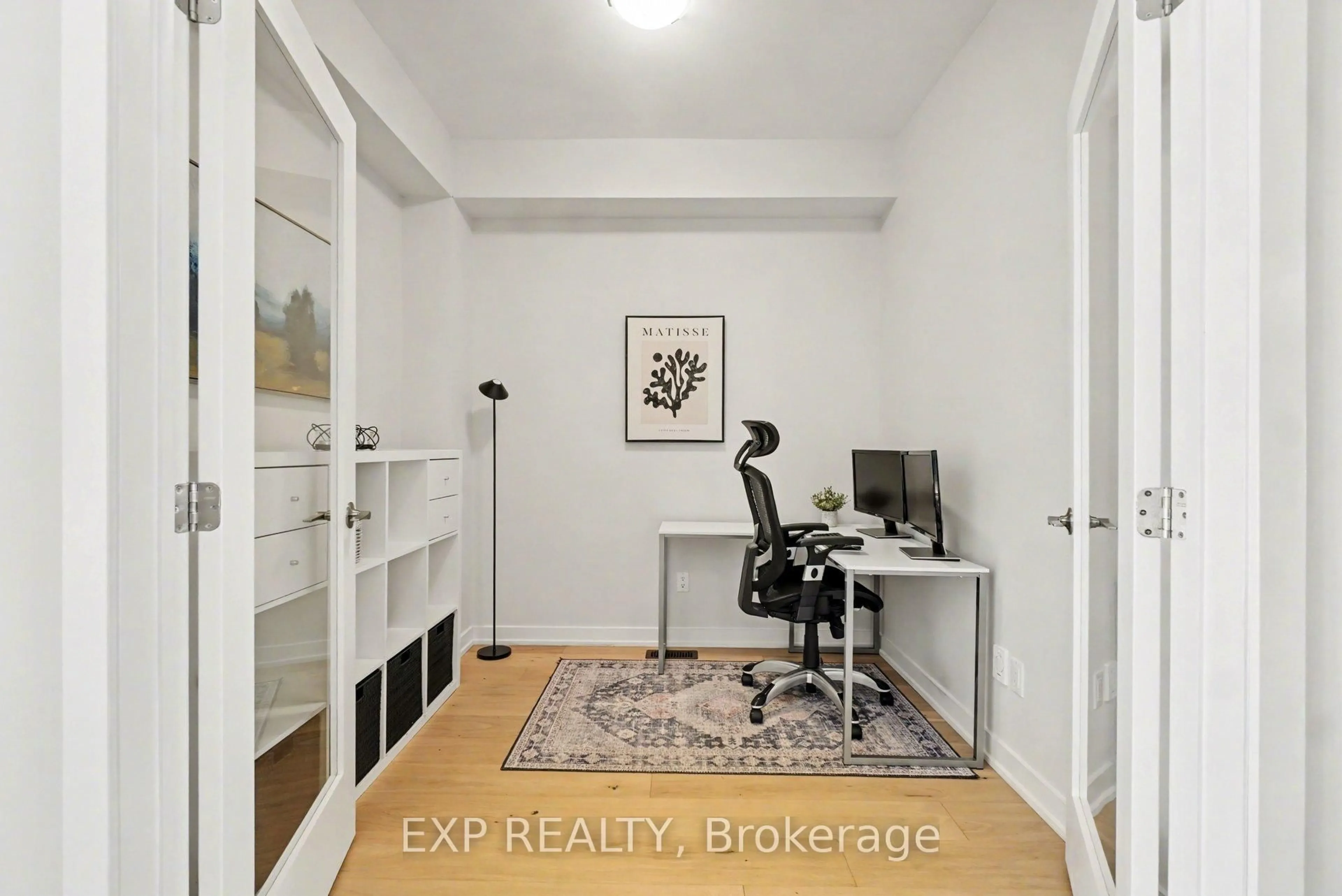 A pic of a room for 147 Wabikon Cres, Ottawa Ontario K1X 0H8