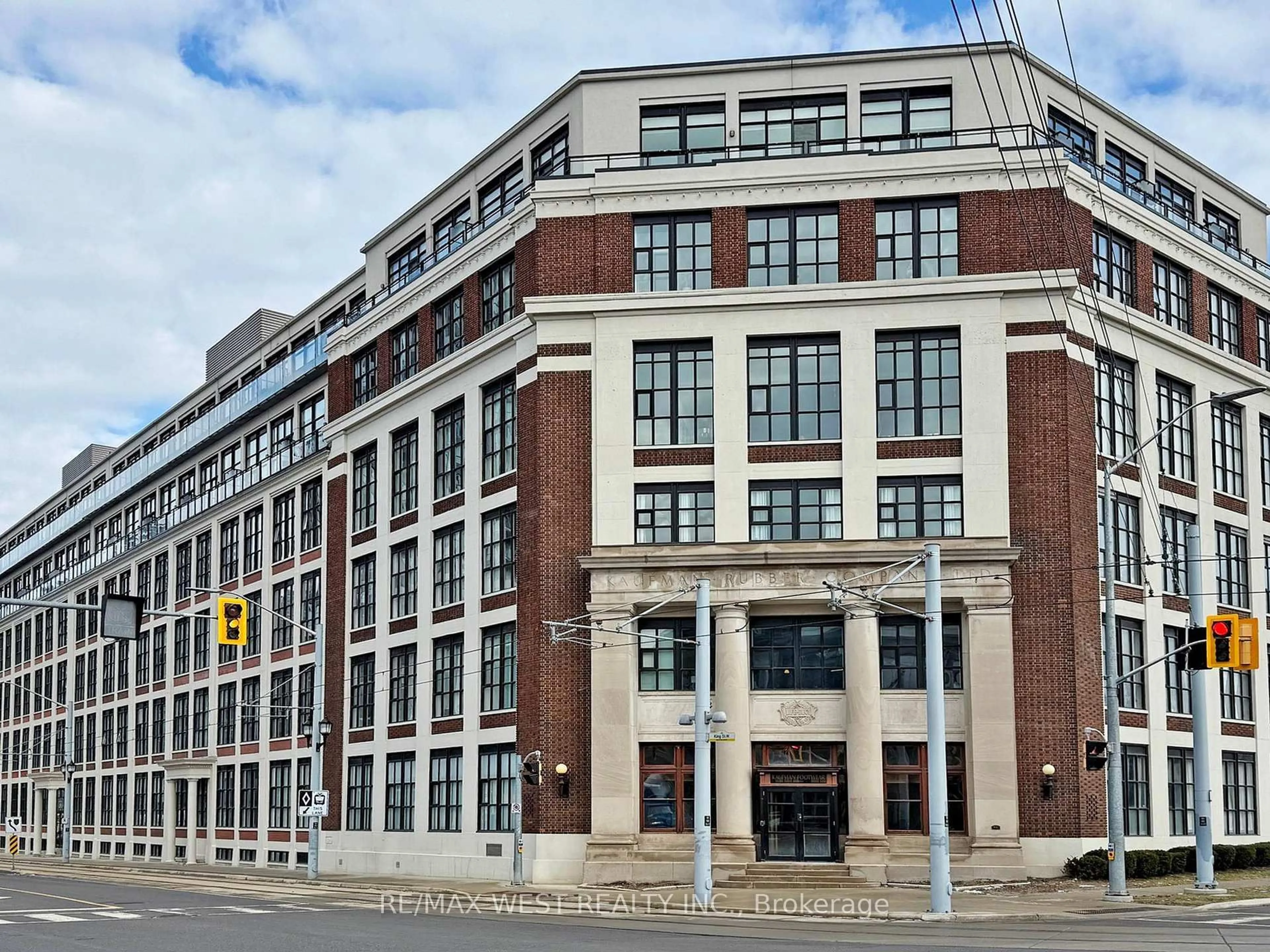 Unknown for 410 King St #207, Kitchener Ontario N2G 1C3