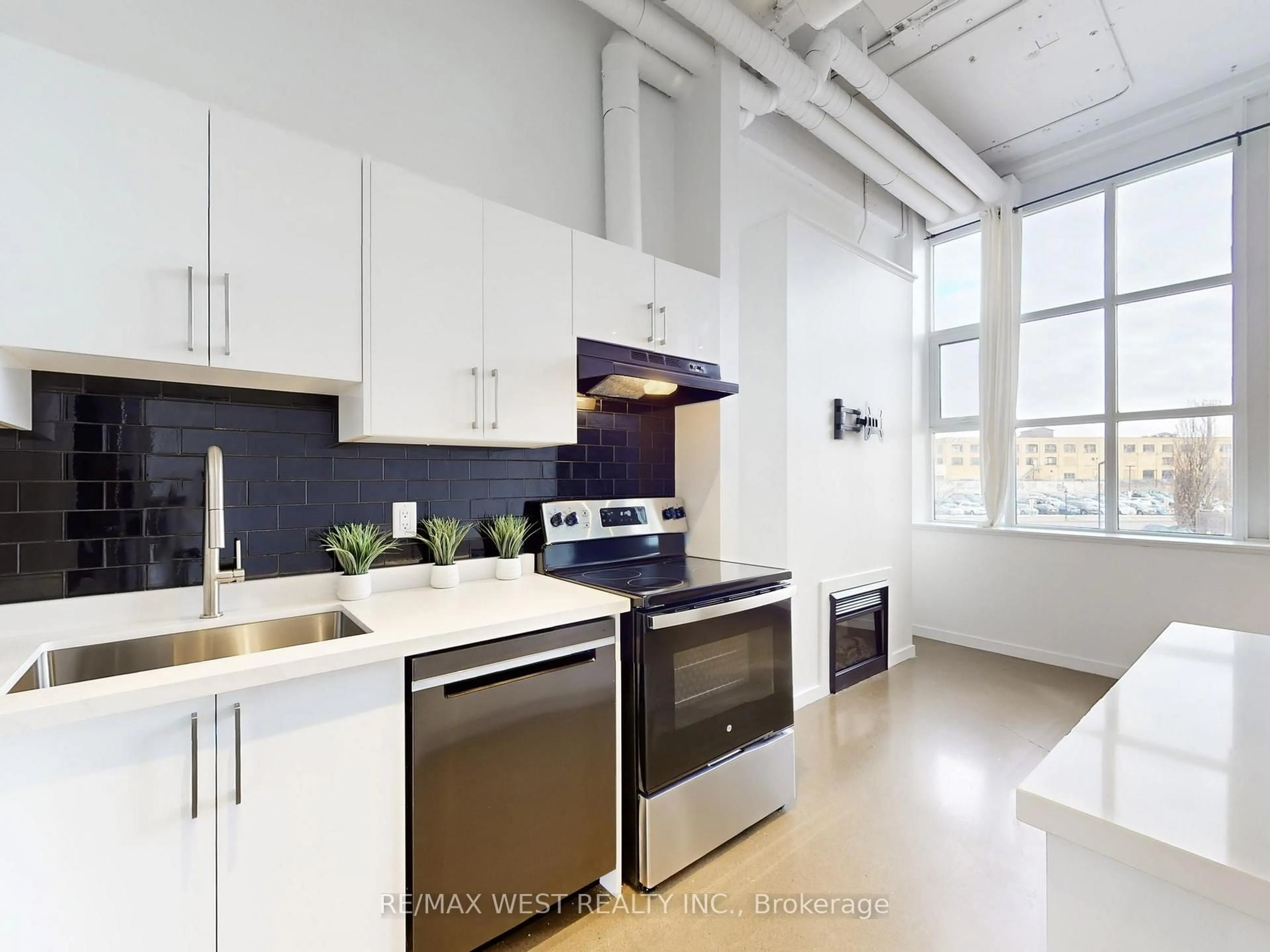 Unknown for 410 King St #207, Kitchener Ontario N2G 1C3