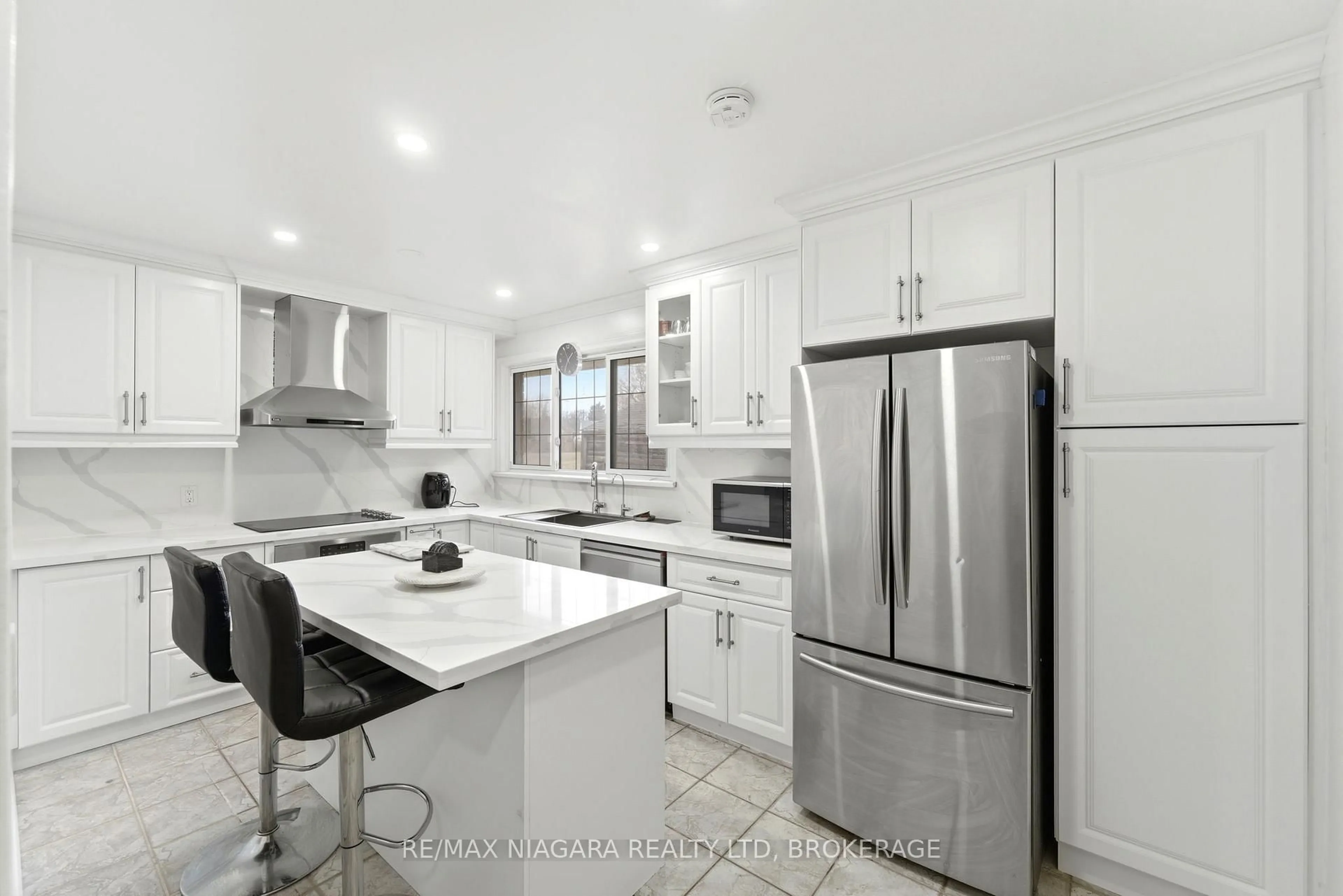 Unknown for 4975 HOMEWOOD Ave, Niagara Falls Ontario L2E 4Y5