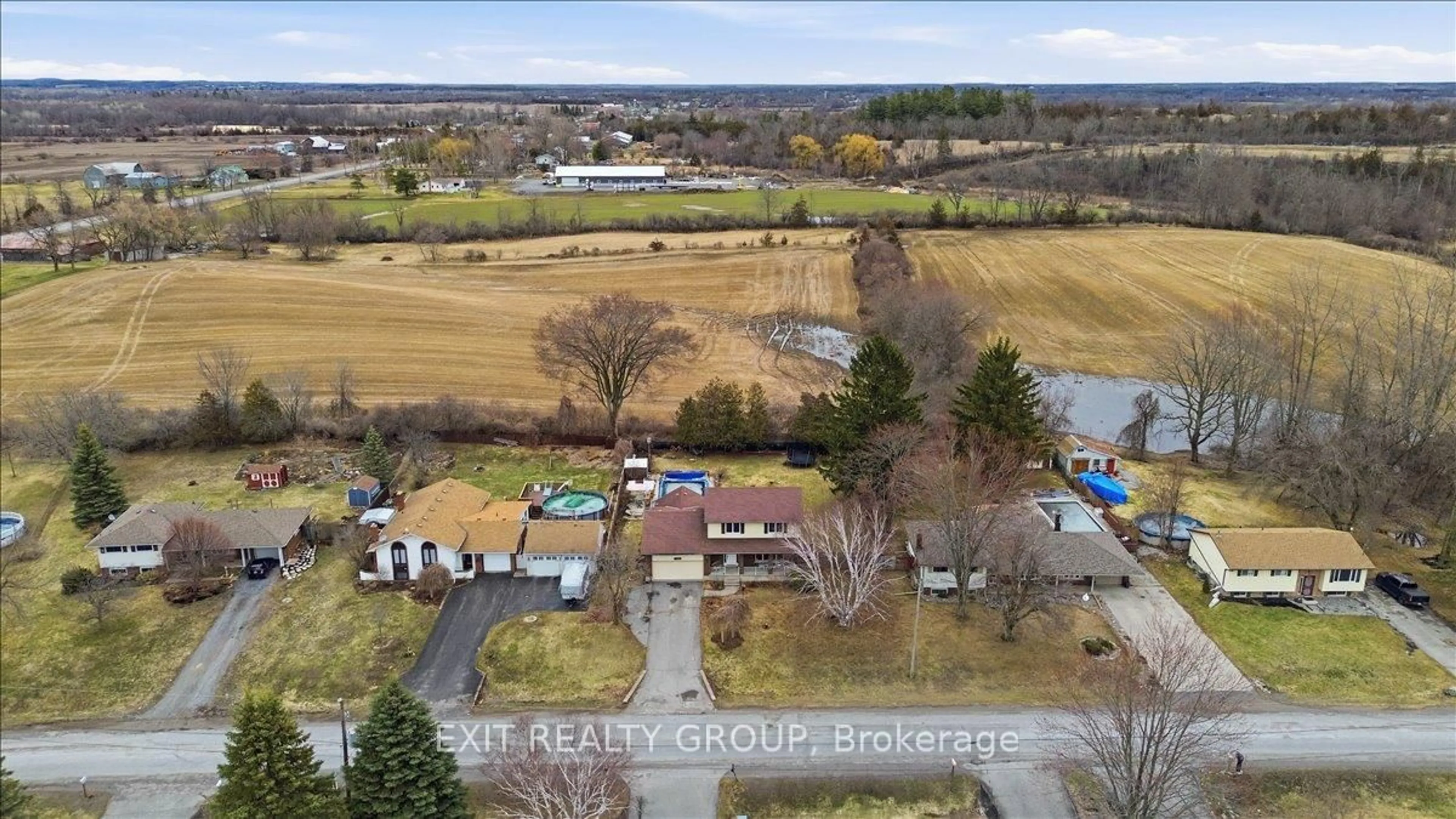 A pic from outside/outdoor area/front of a property/back of a property/a pic from drone, unknown for 198 Chatterton Valley Cres, Quinte West Ontario K0K 2B0