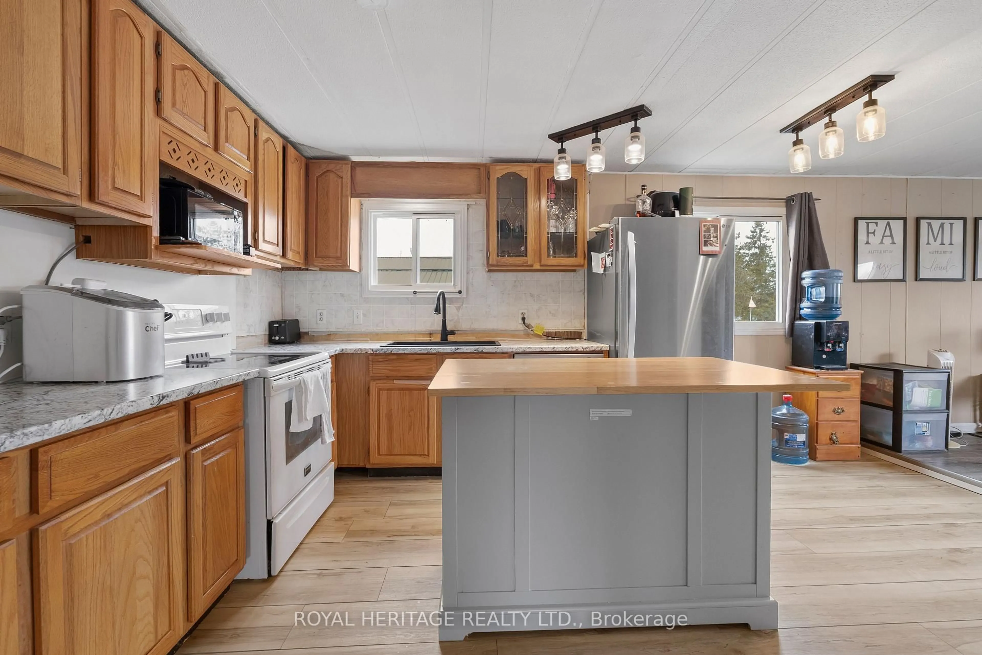 Open concept kitchen, unknown for 16 Fenelon Way, Kawartha Lakes Ontario K9V 4R1