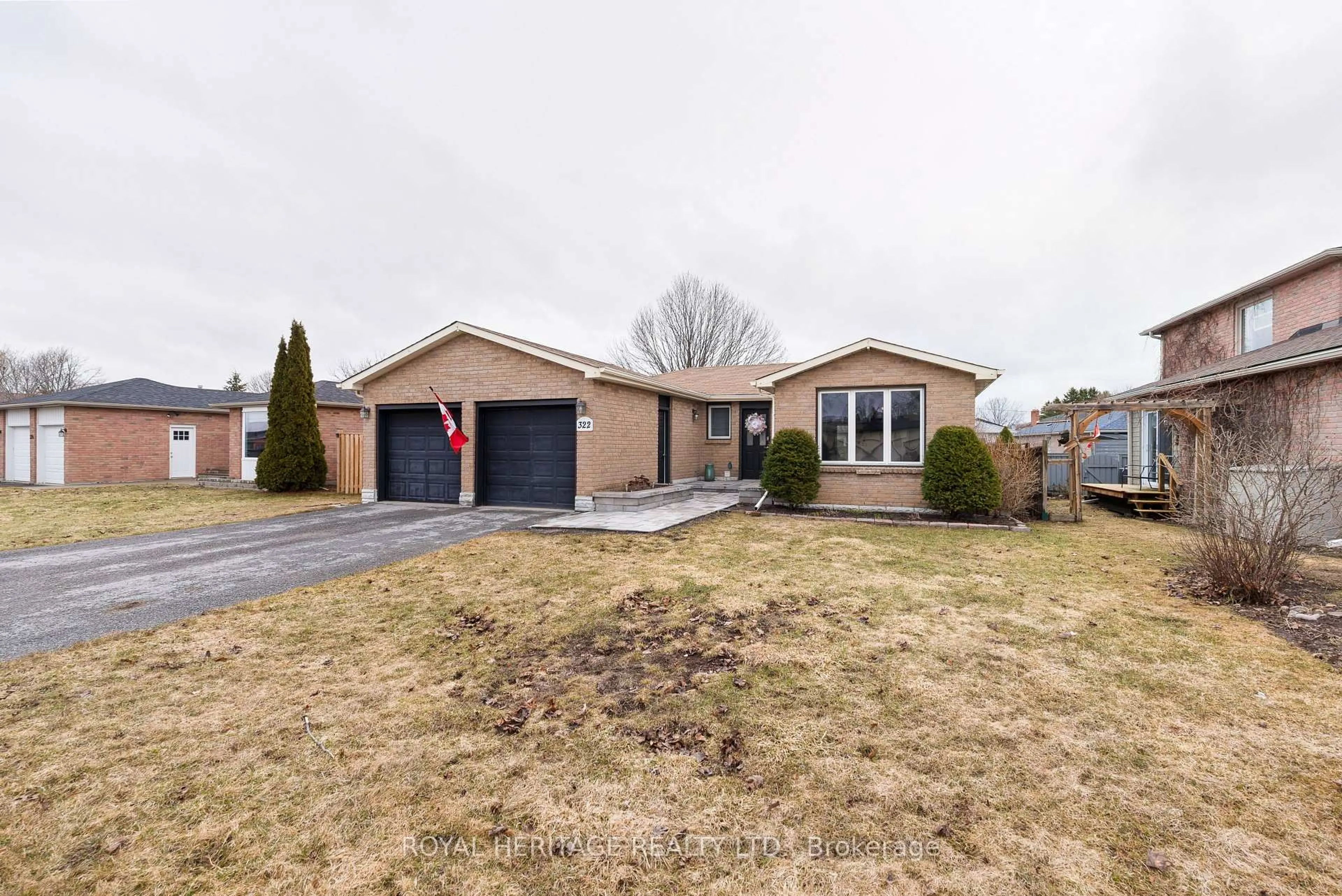 Home with brick exterior material, street for 322 Victoria Ave, Kawartha Lakes Ontario K9V 5T6