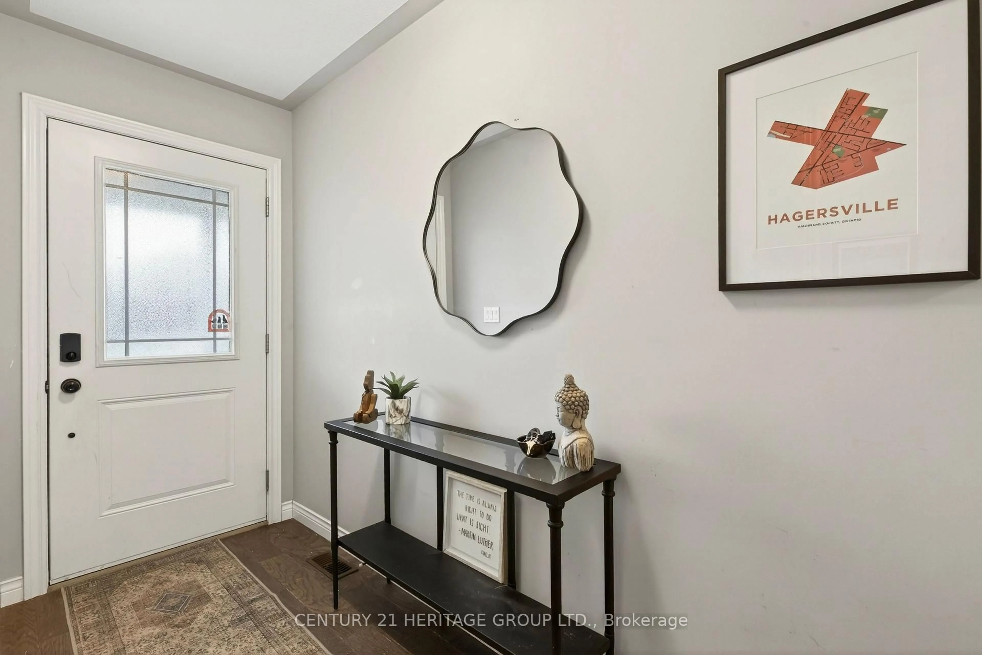 Indoor entryway for 67 MacNeil Crt, Haldimand Ontario N0A 1H0