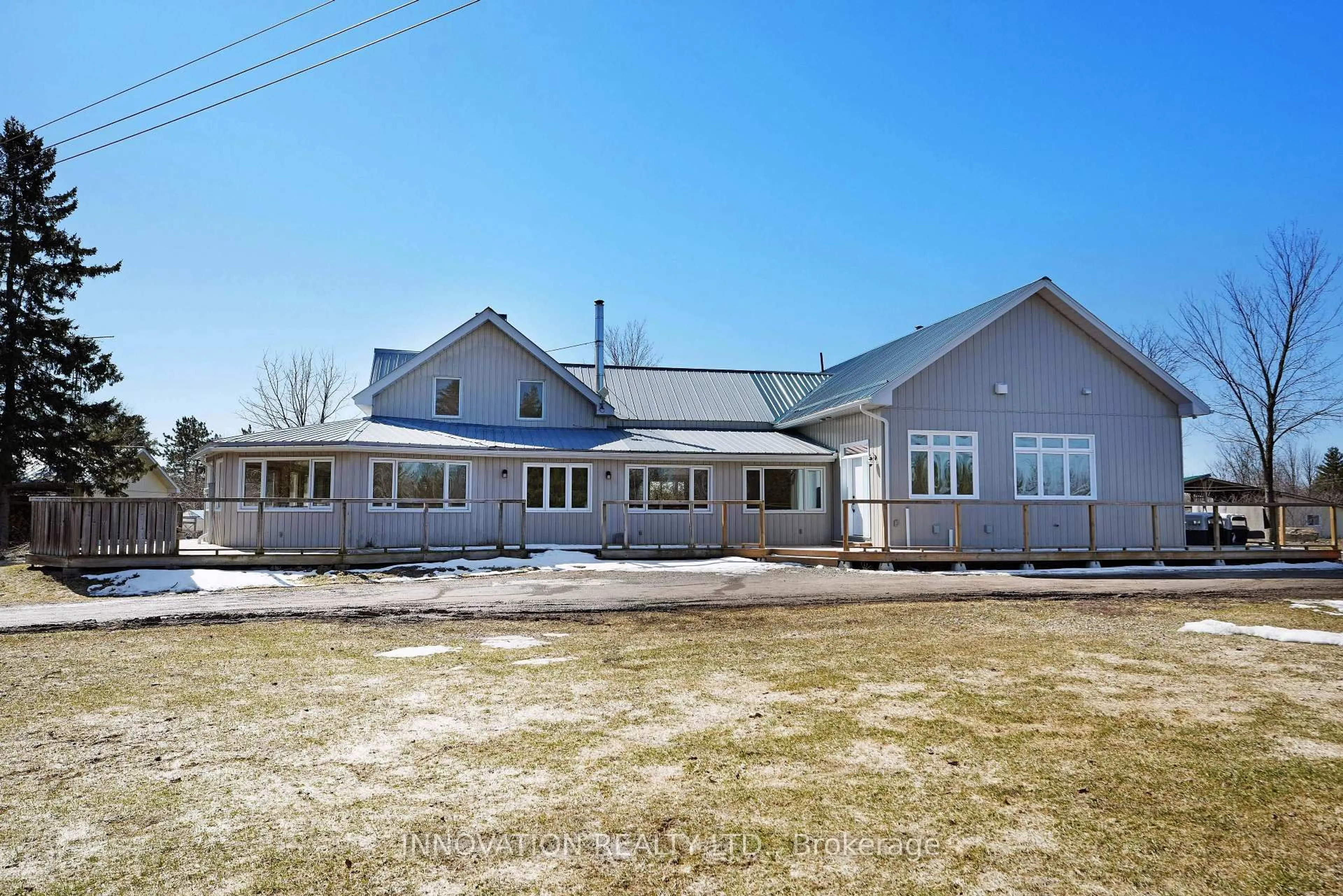 A pic from outside/outdoor area/front of a property/back of a property/a pic from drone, building for 6972 Gallagher Rd, North Gower Ontario K0A 2T0