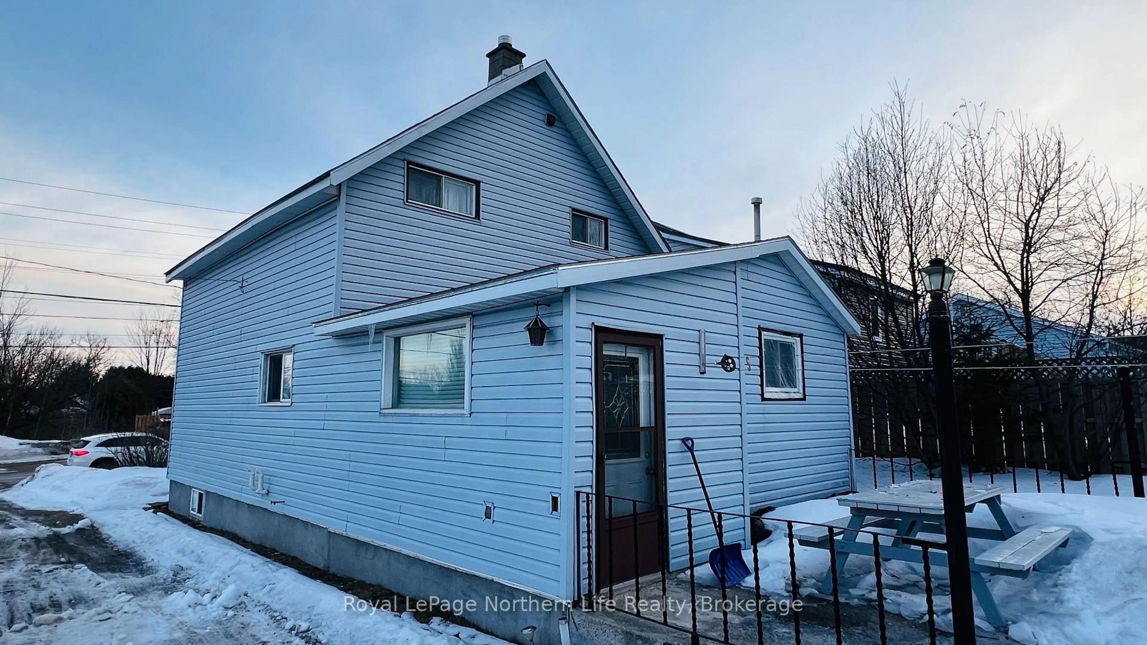 Home with vinyl exterior material, street for 1403 Mckeown Ave, North Bay Ontario P1B 7M7