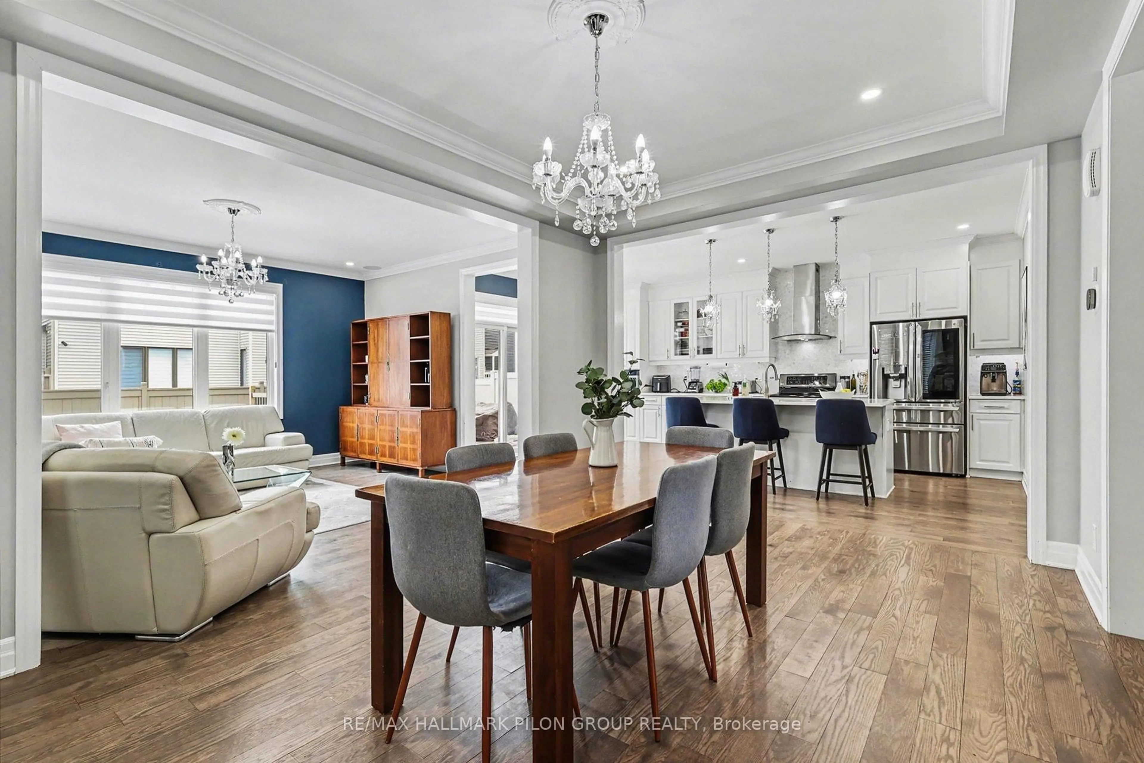 Open concept kitchen, unknown for 133 Mandalay St, Ottawa Ontario K4A 1A6