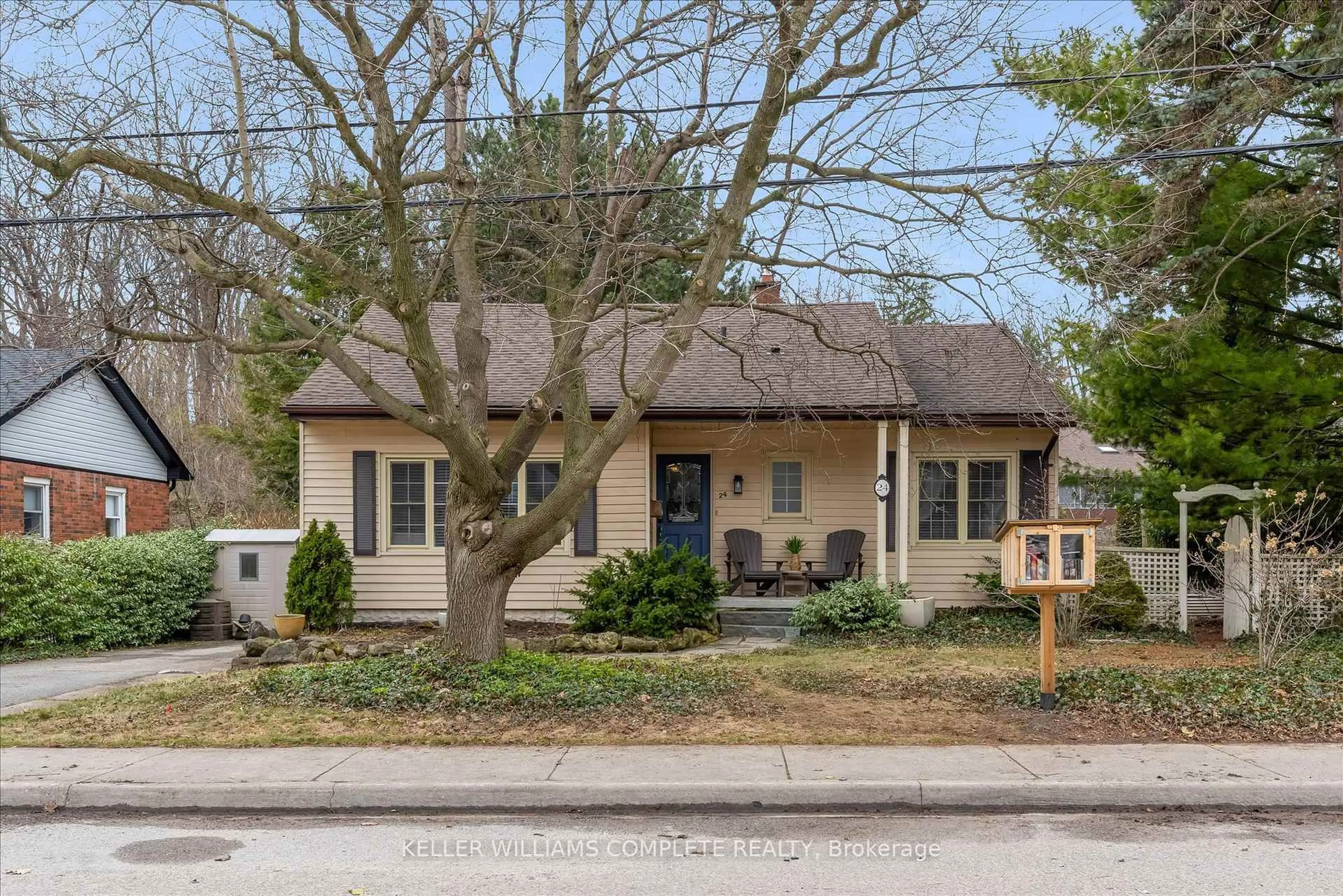 Unknown for 24 Central Park Ave, Hamilton Ontario L9H 2M7