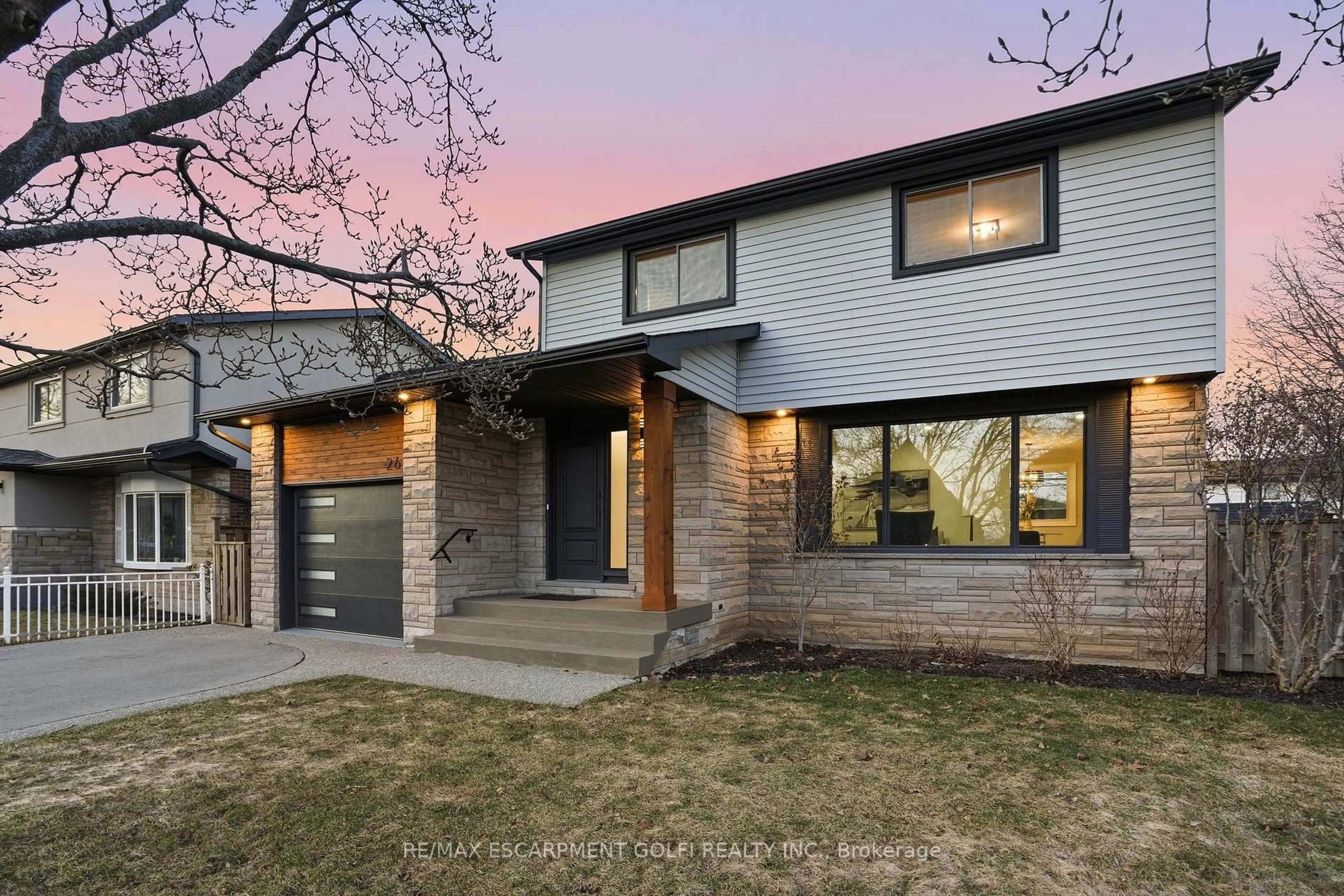 Home with brick exterior material, street for 26 Clifton Downs Rd, Hamilton Ontario L9C 2P2