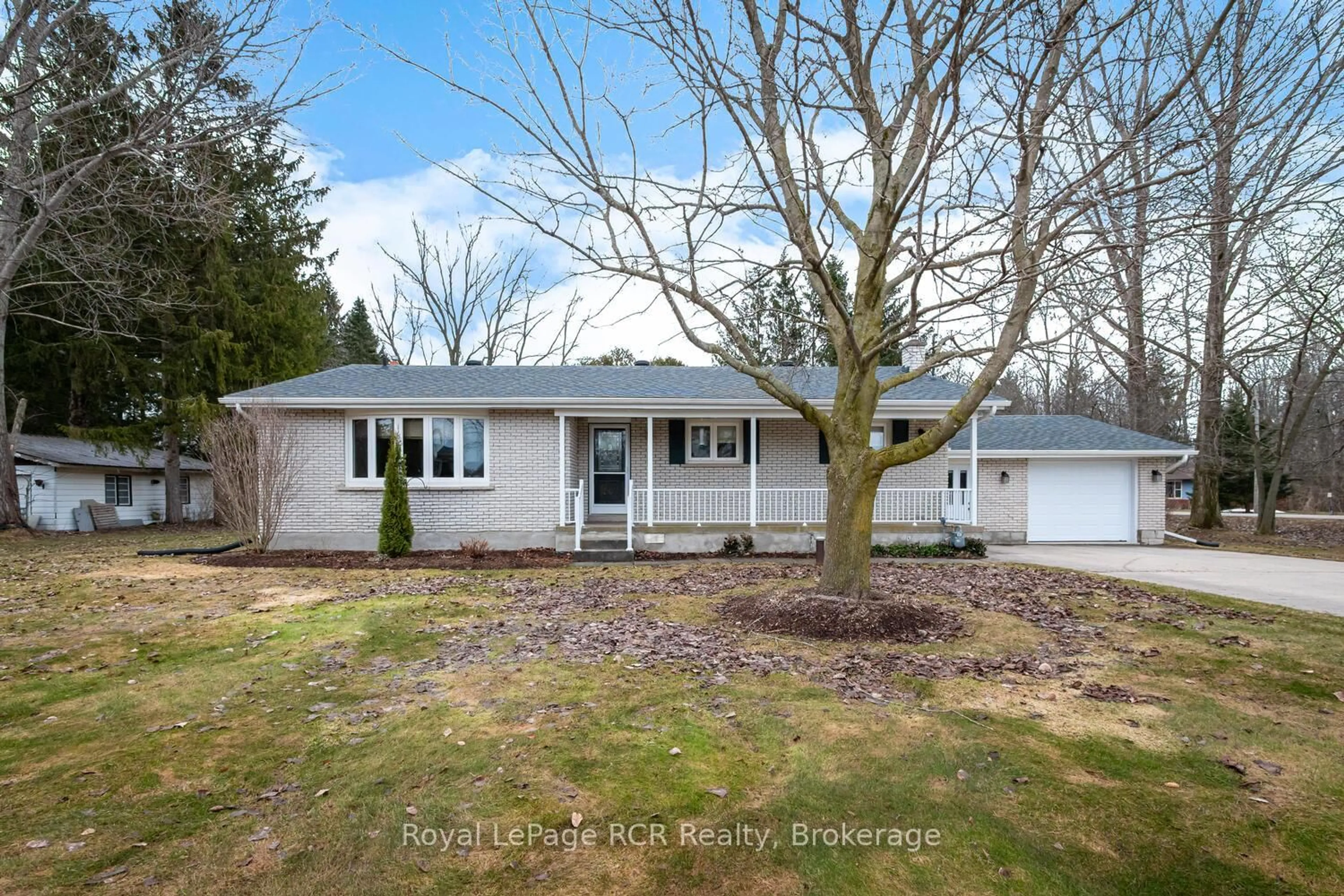 Home with vinyl exterior material, street for 147 Finden St, Georgian Bluffs Ontario N4K 6V5