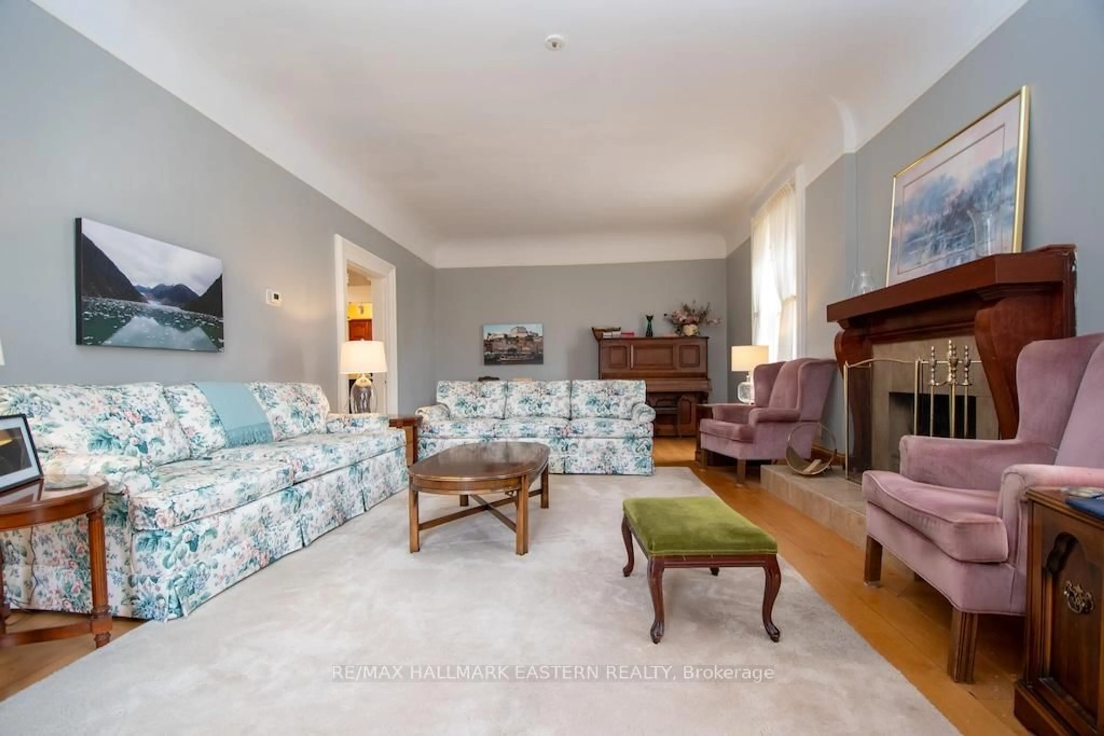 Living room with furniture, unknown for 813 Water St. & Argyle St, Peterborough Ontario K9H 3N7