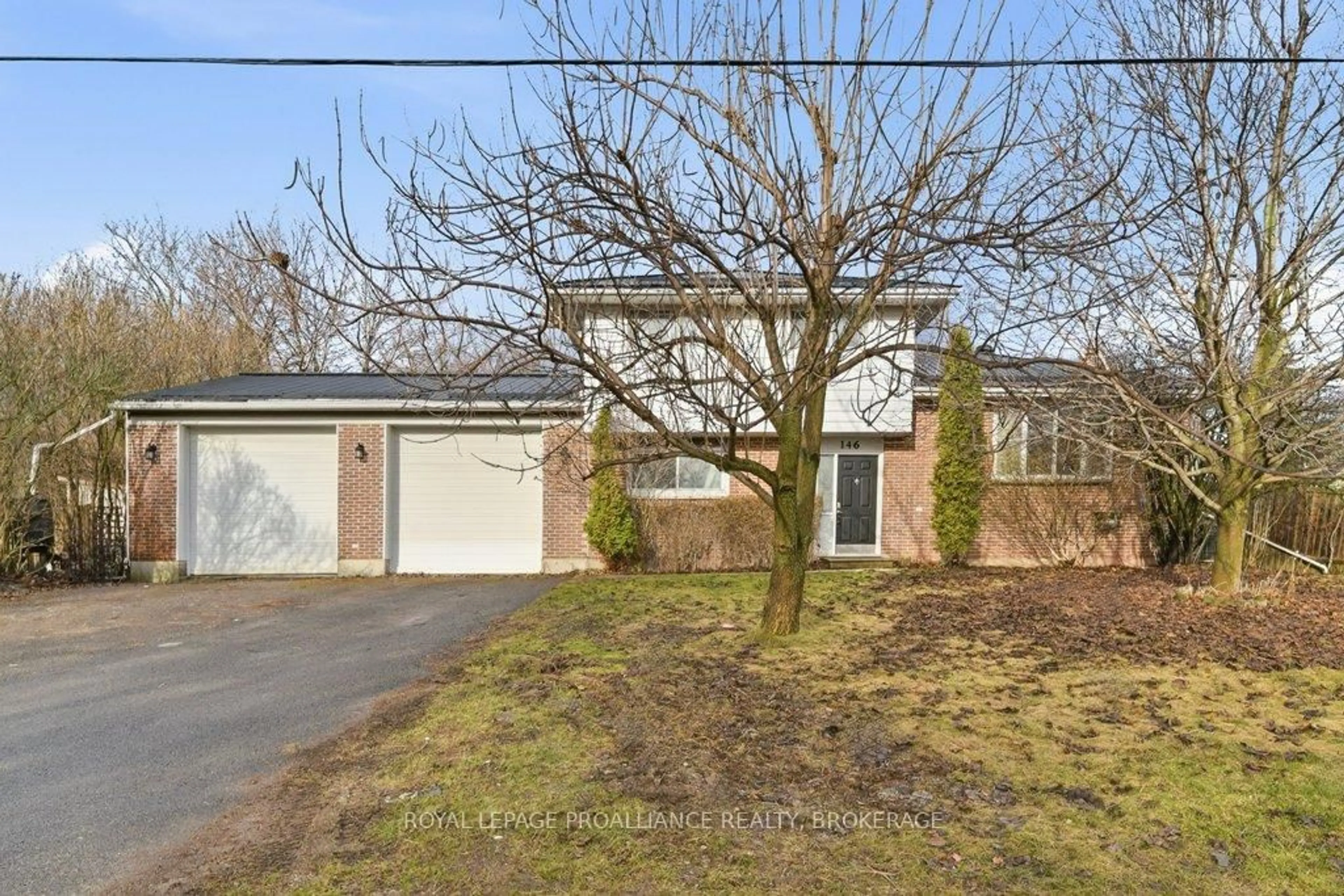 A pic from outside/outdoor area/front of a property/back of a property/a pic from drone, street for 146 Wilson St, Kingston Ontario K7K 5A1