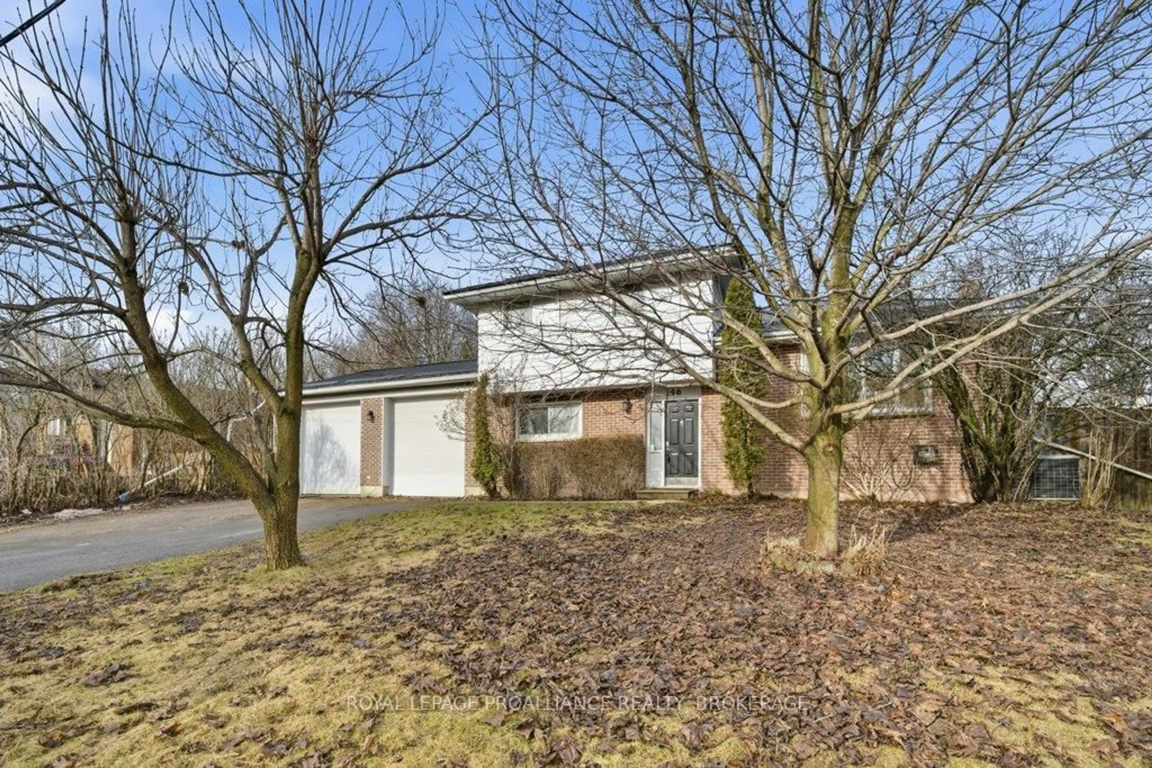 A pic from outside/outdoor area/front of a property/back of a property/a pic from drone, street for 146 Wilson St, Kingston Ontario K7K 5A1