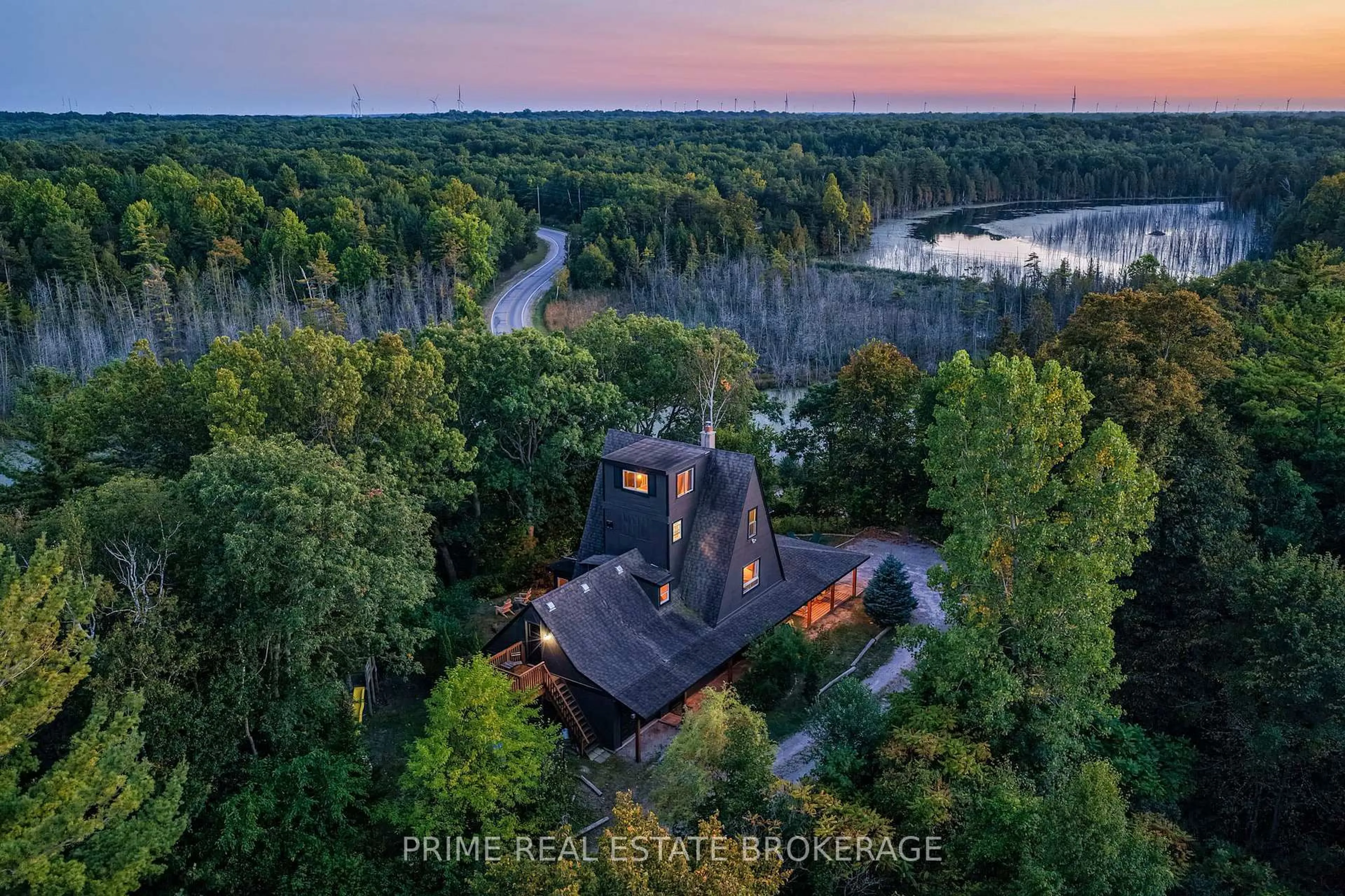 A pic from outside/outdoor area/front of a property/back of a property/a pic from drone, water/lake/river/ocean view for 7166 Outer Dr, Lambton Shores Ontario N0M 2L0