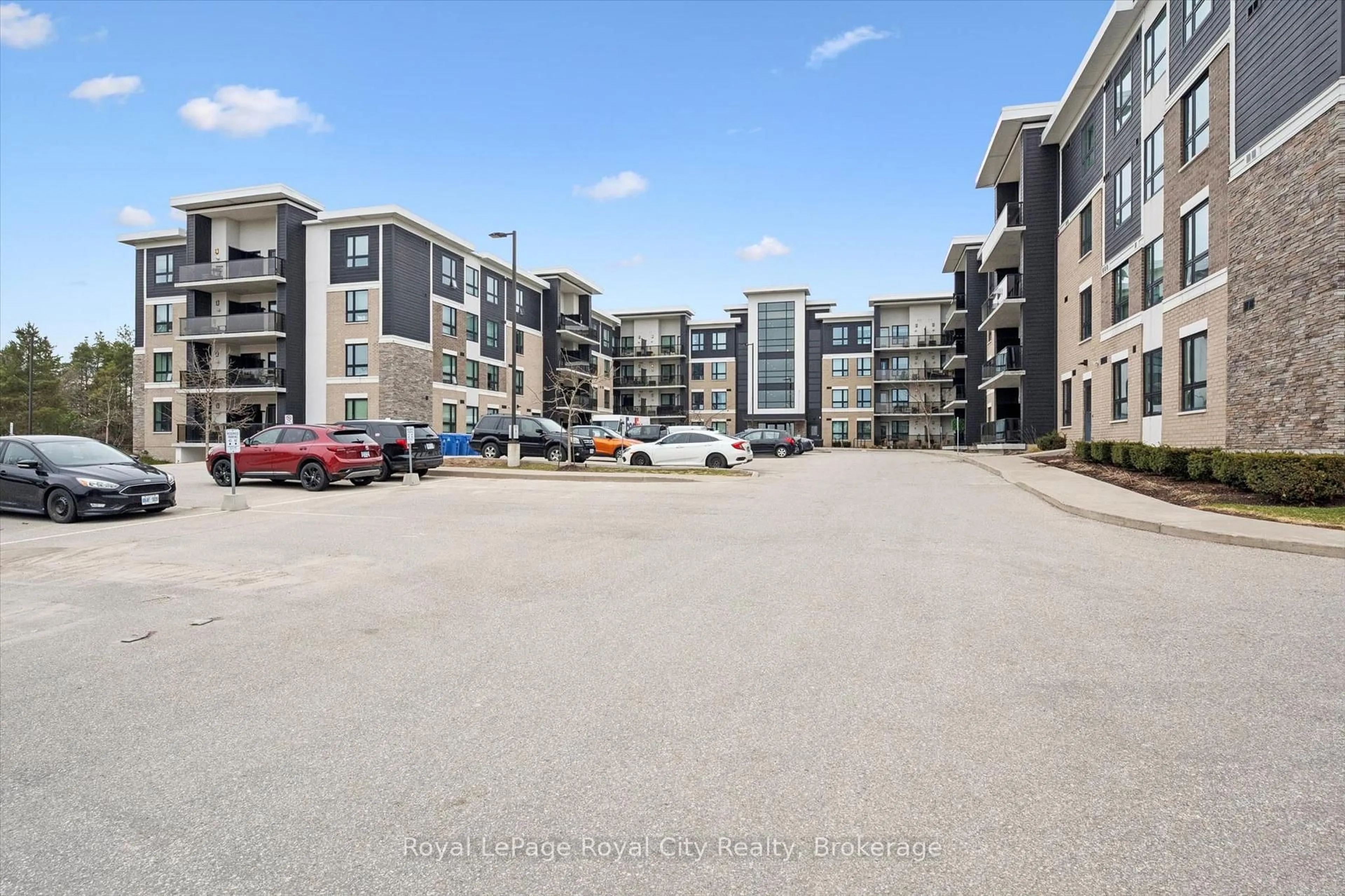 A pic from outside/outdoor area/front of a property/back of a property/a pic from drone, street for 1284 Gordon St #229, Guelph Ontario N1L 0M8