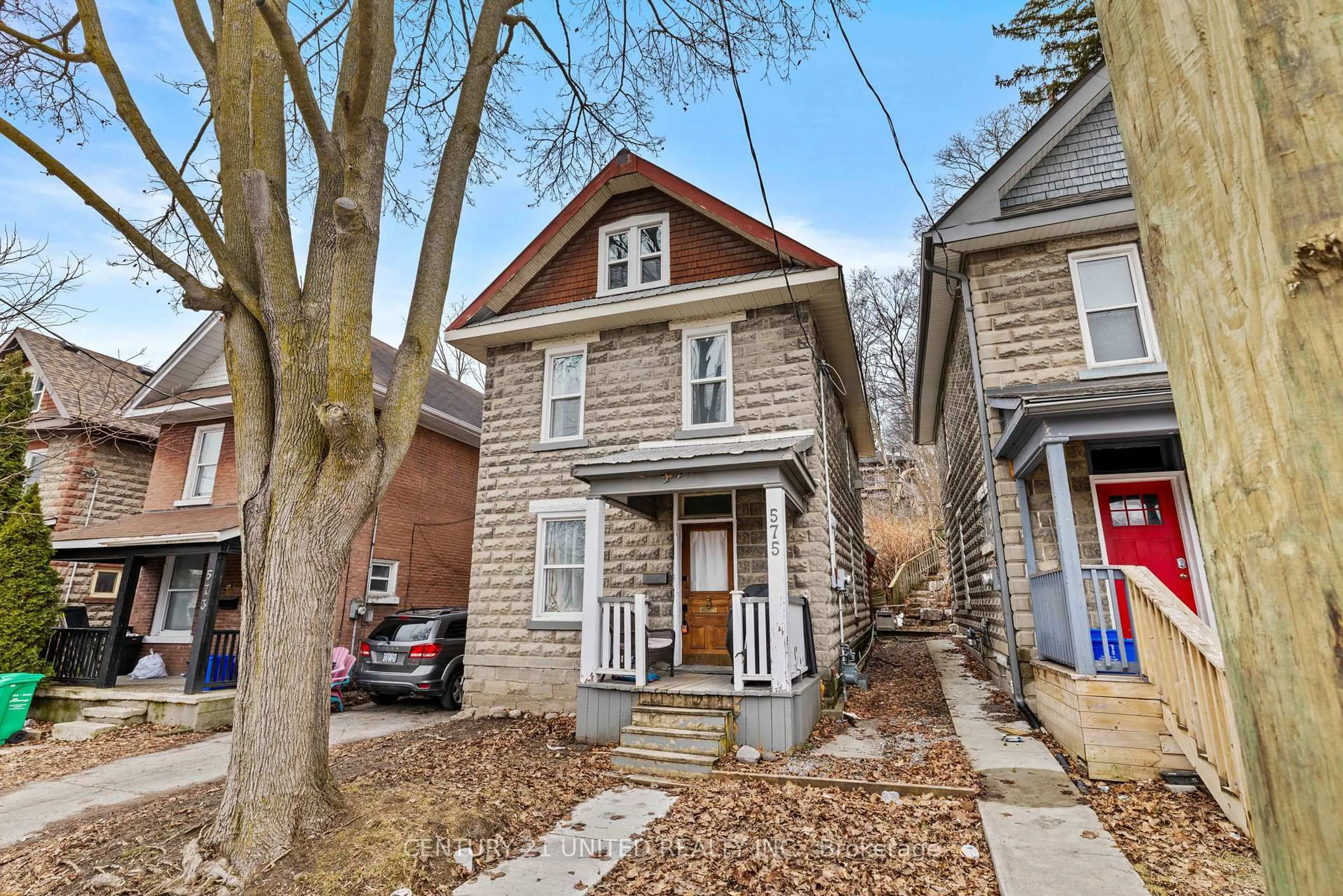 Home with brick exterior material, street for 575 Bethune St, Peterborough Ontario K9H 3Z7