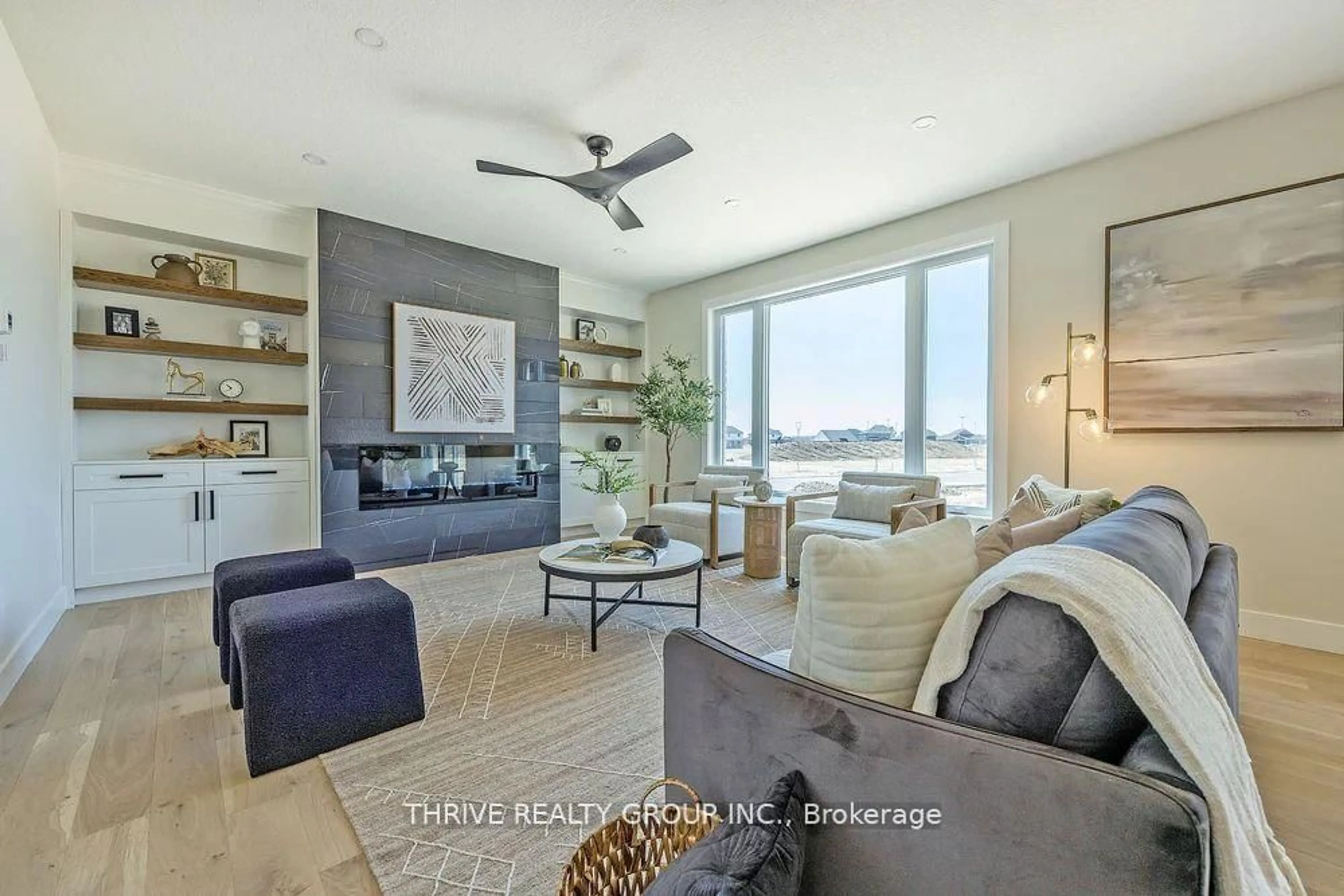 Living room with furniture, unknown for 870 Lunar Dr, London North Ontario N6G 3X9