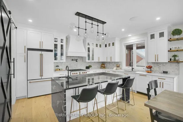 862 Lunar Dr, London North 4