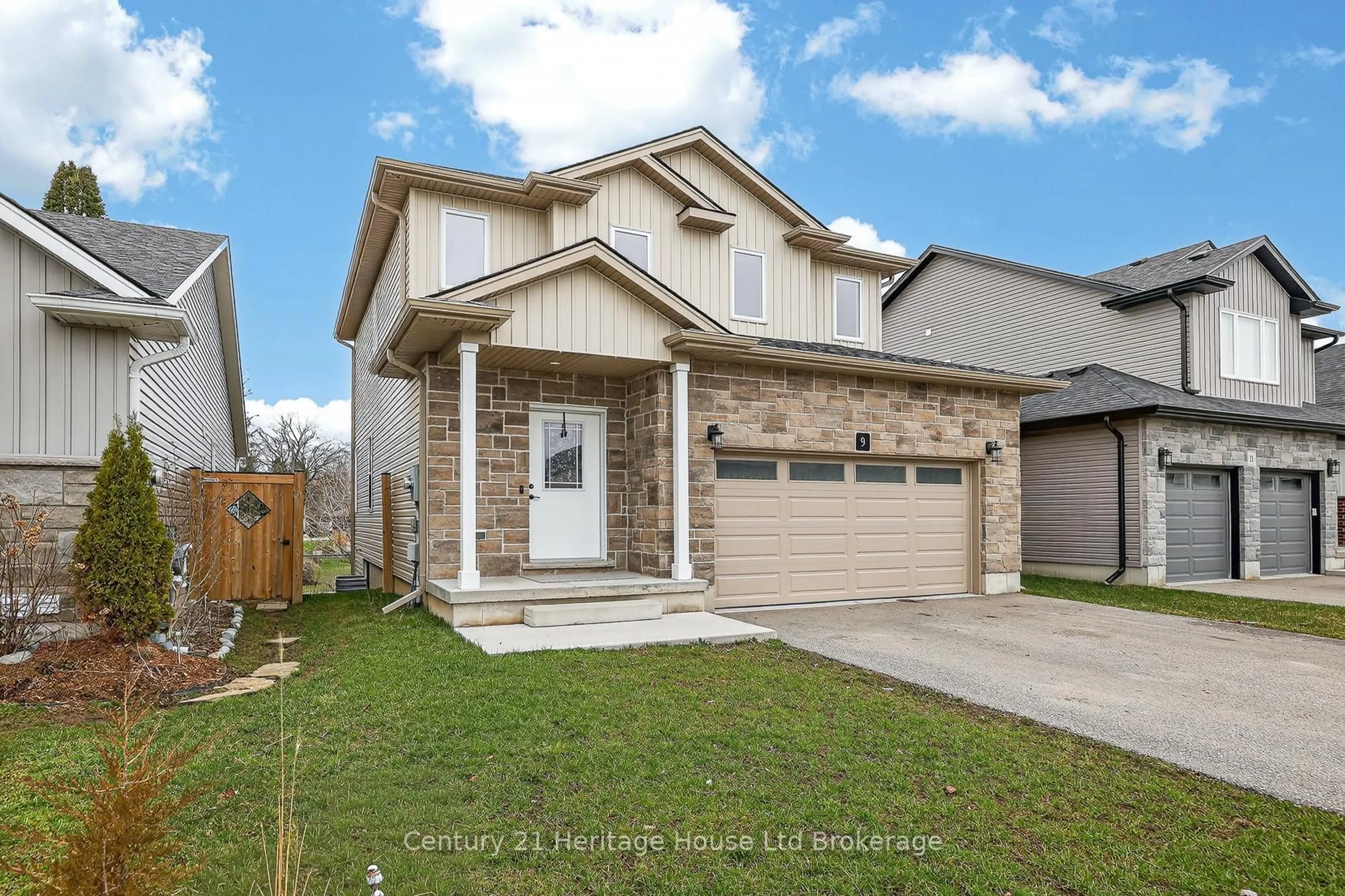 Home with brick exterior material, street for 9 Reeves Rd, Ingersoll Ontario N5C 0E1