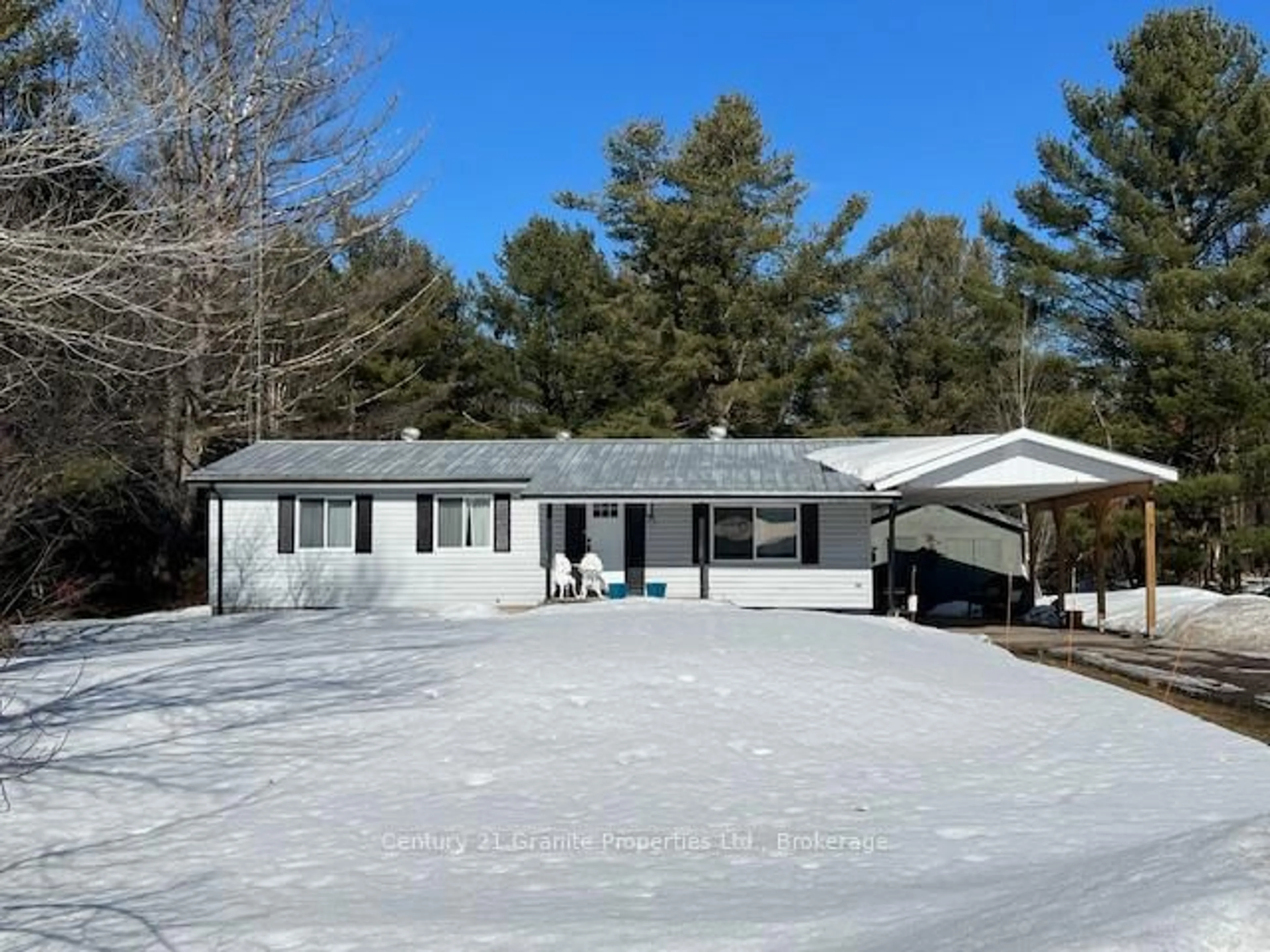 A pic from outside/outdoor area/front of a property/back of a property/a pic from drone, street for 2 Jacklin Cres, Seguin Ontario P2A 2W8