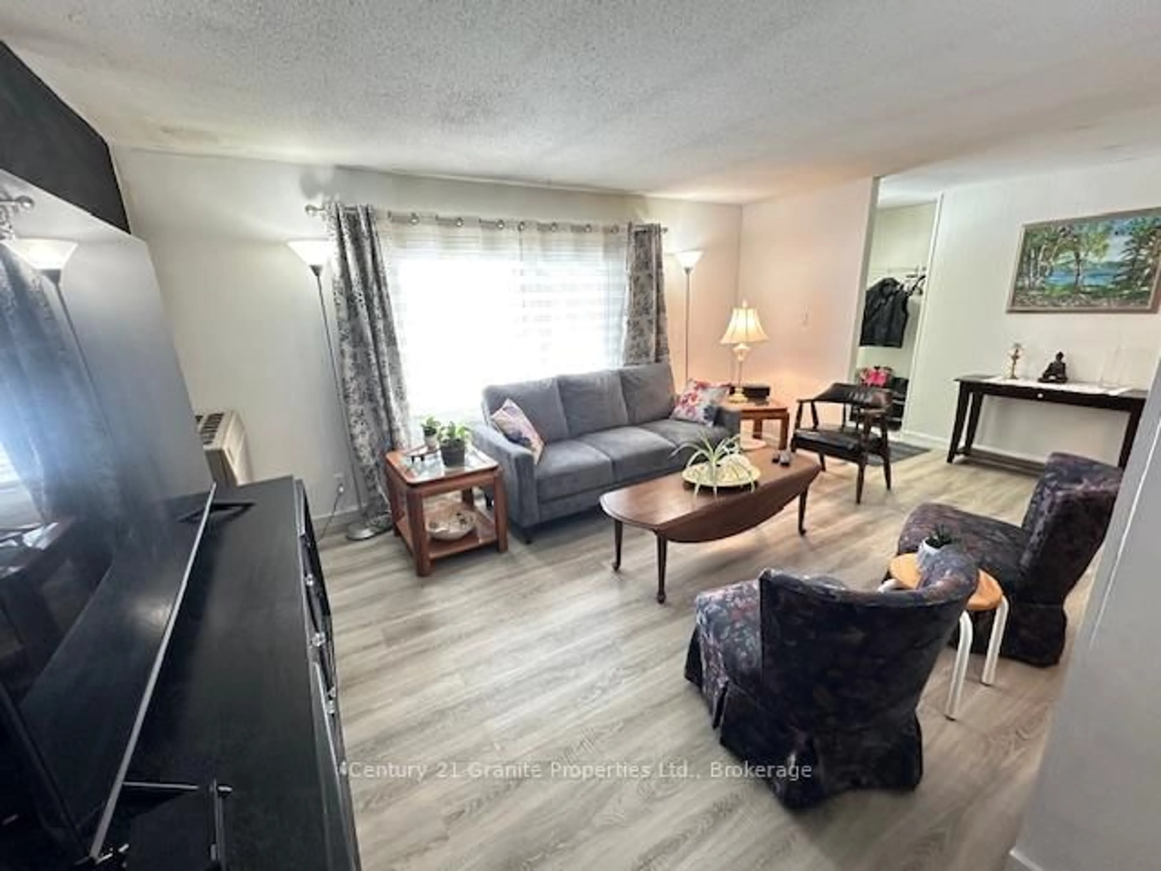 Living room with furniture, unknown for 2 Jacklin Cres, Seguin Ontario P2A 2W8