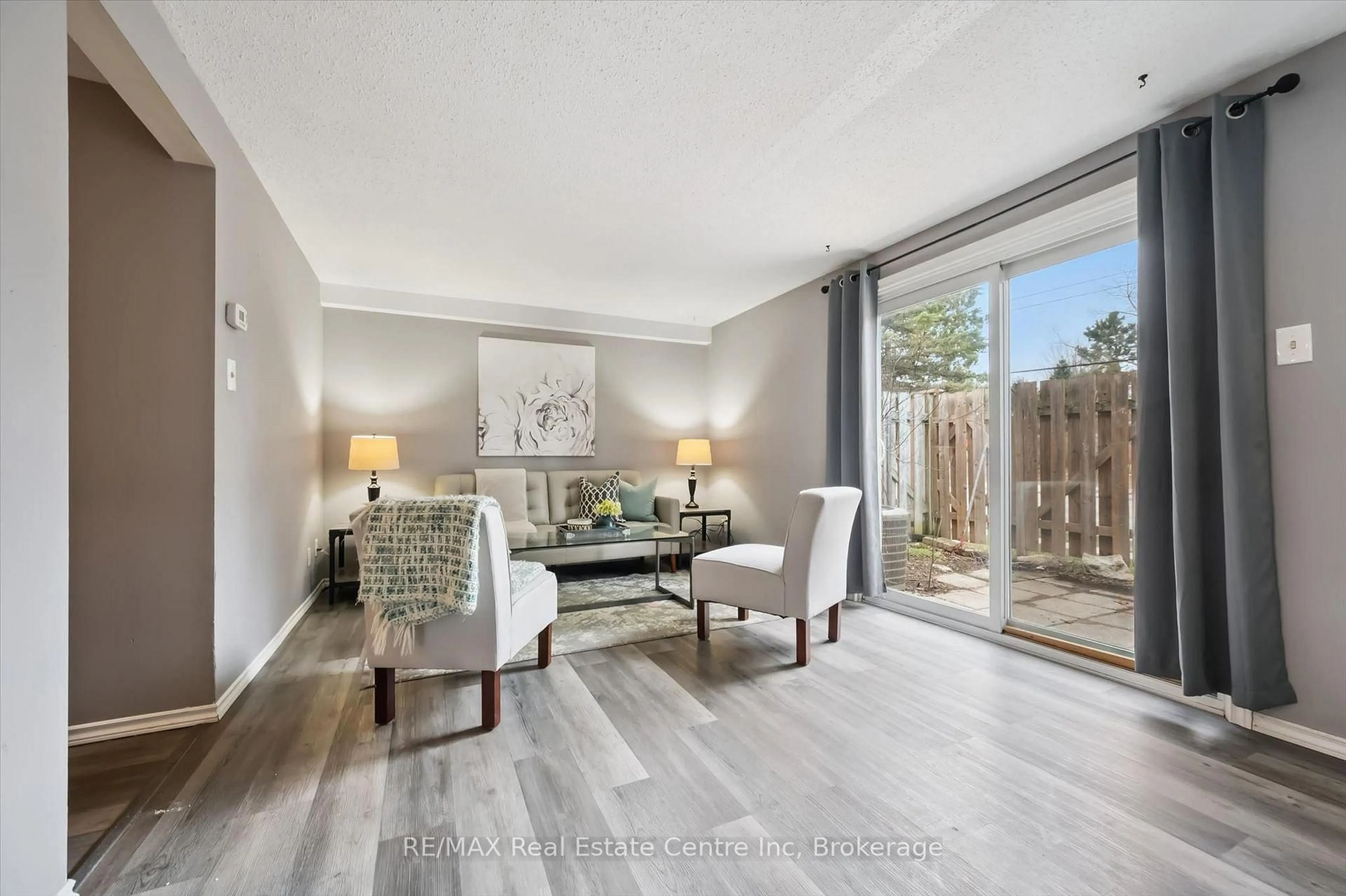 Living room with furniture, unknown for 120 COUNTRY CLUB Dr #17, Guelph Ontario N1E 3K7