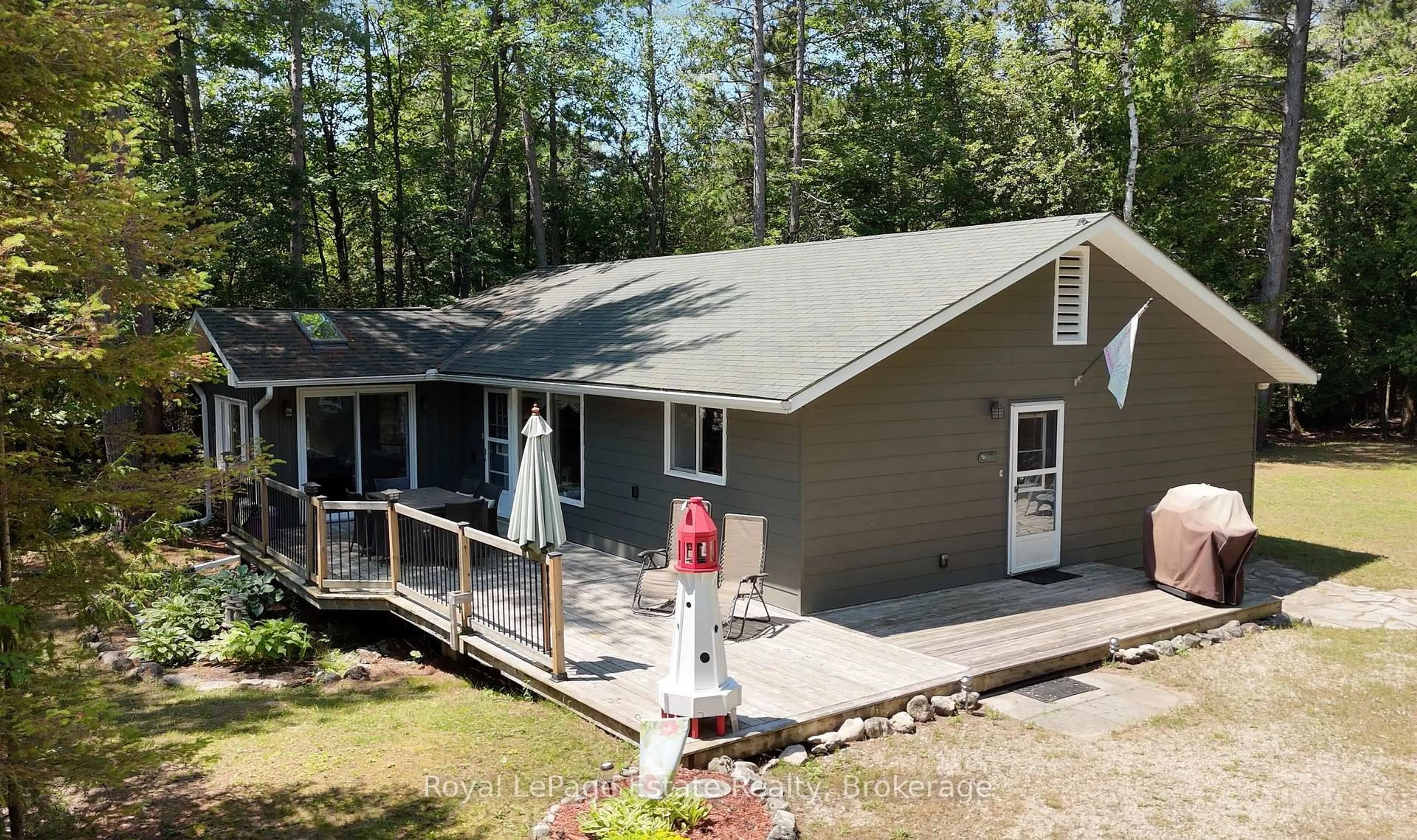 A pic from outside/outdoor area/front of a property/back of a property/a pic from drone, unknown for 234 Ogimah Rd, Native Leased Lands Ontario N0H 2G0