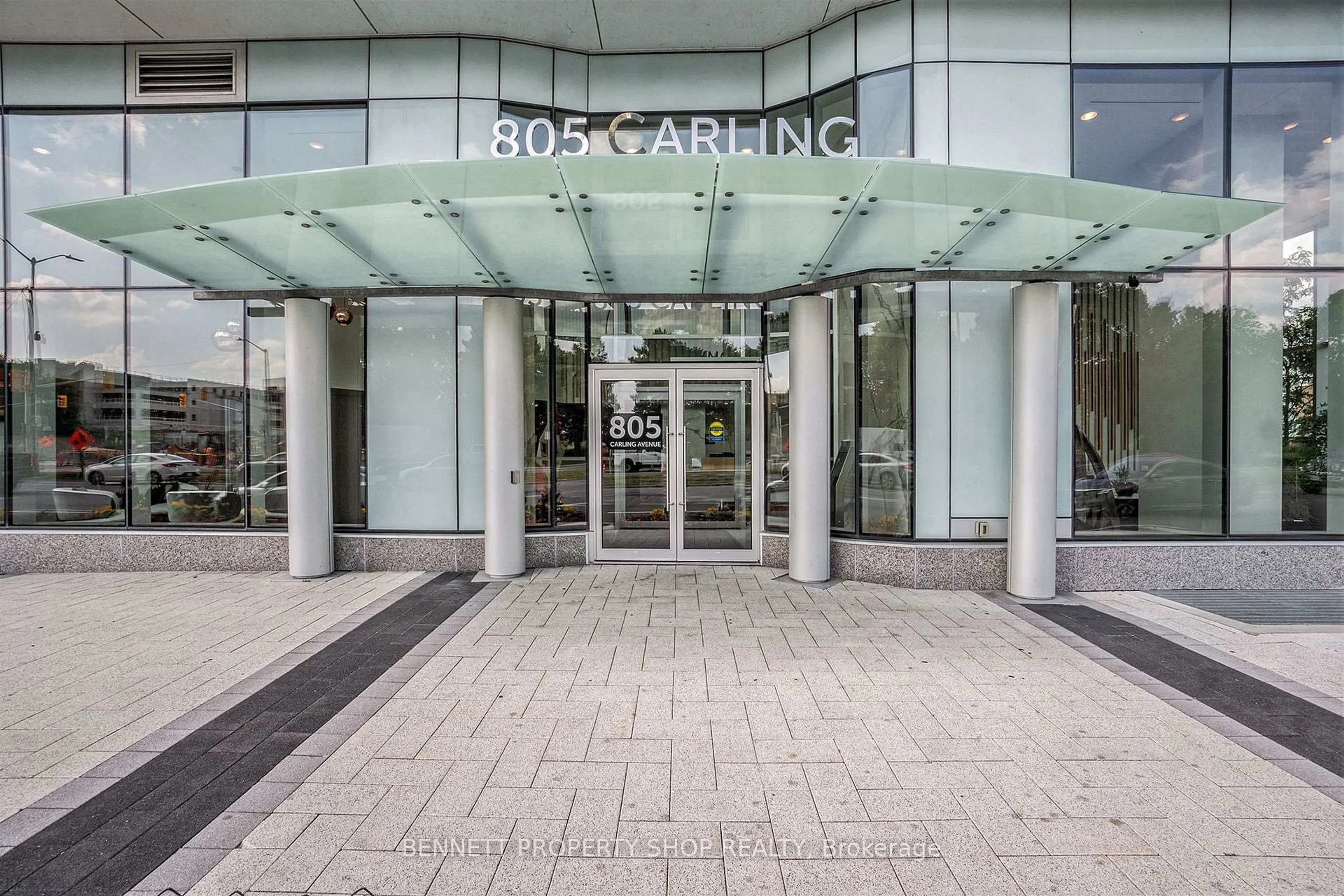 Unknown for 805 Carling Ave #504, Ottawa Ontario K1S 2E7