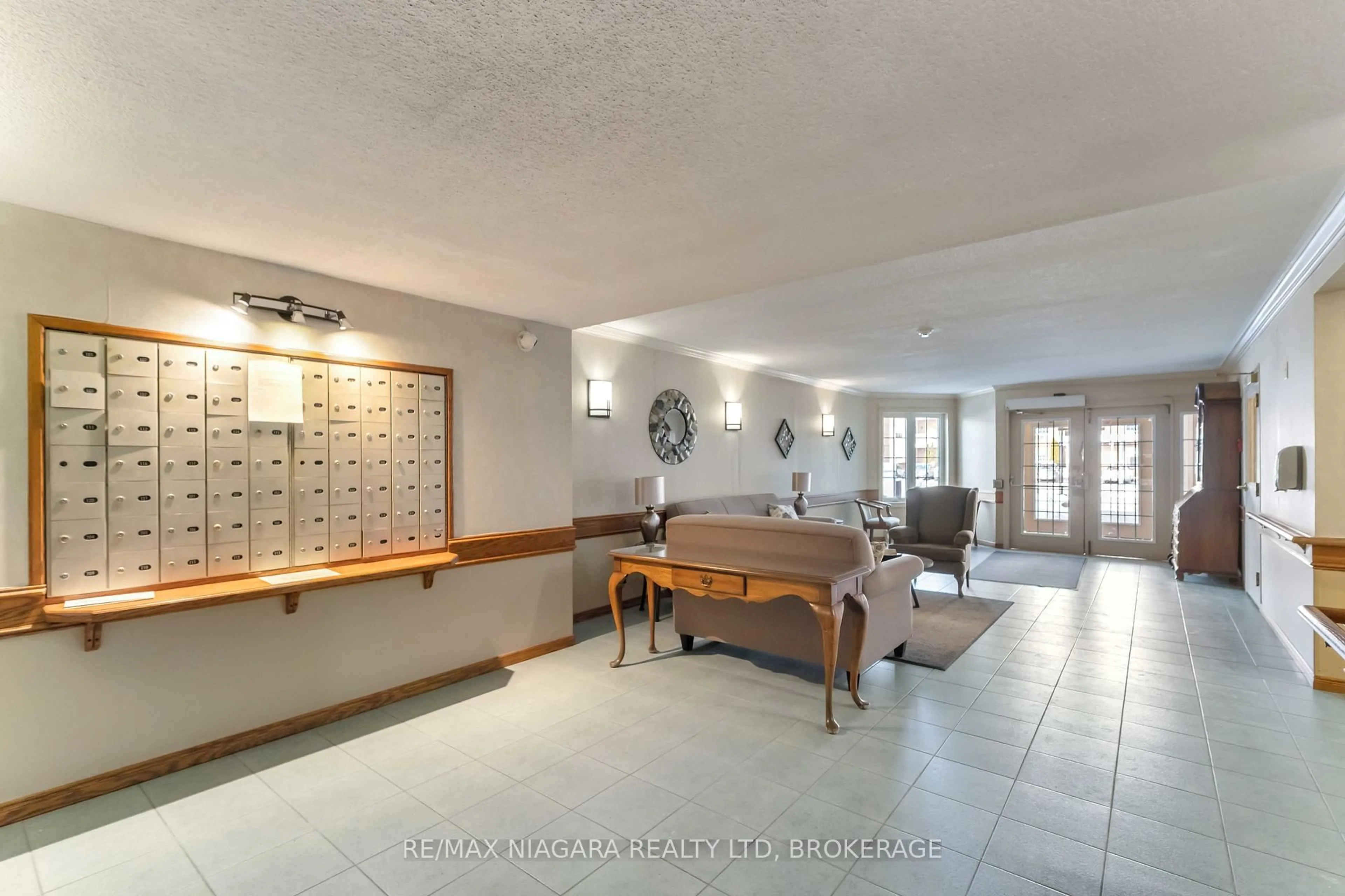 Lobby for 3420 Frederick Ave #210, Lincoln Ontario L0R 2C0