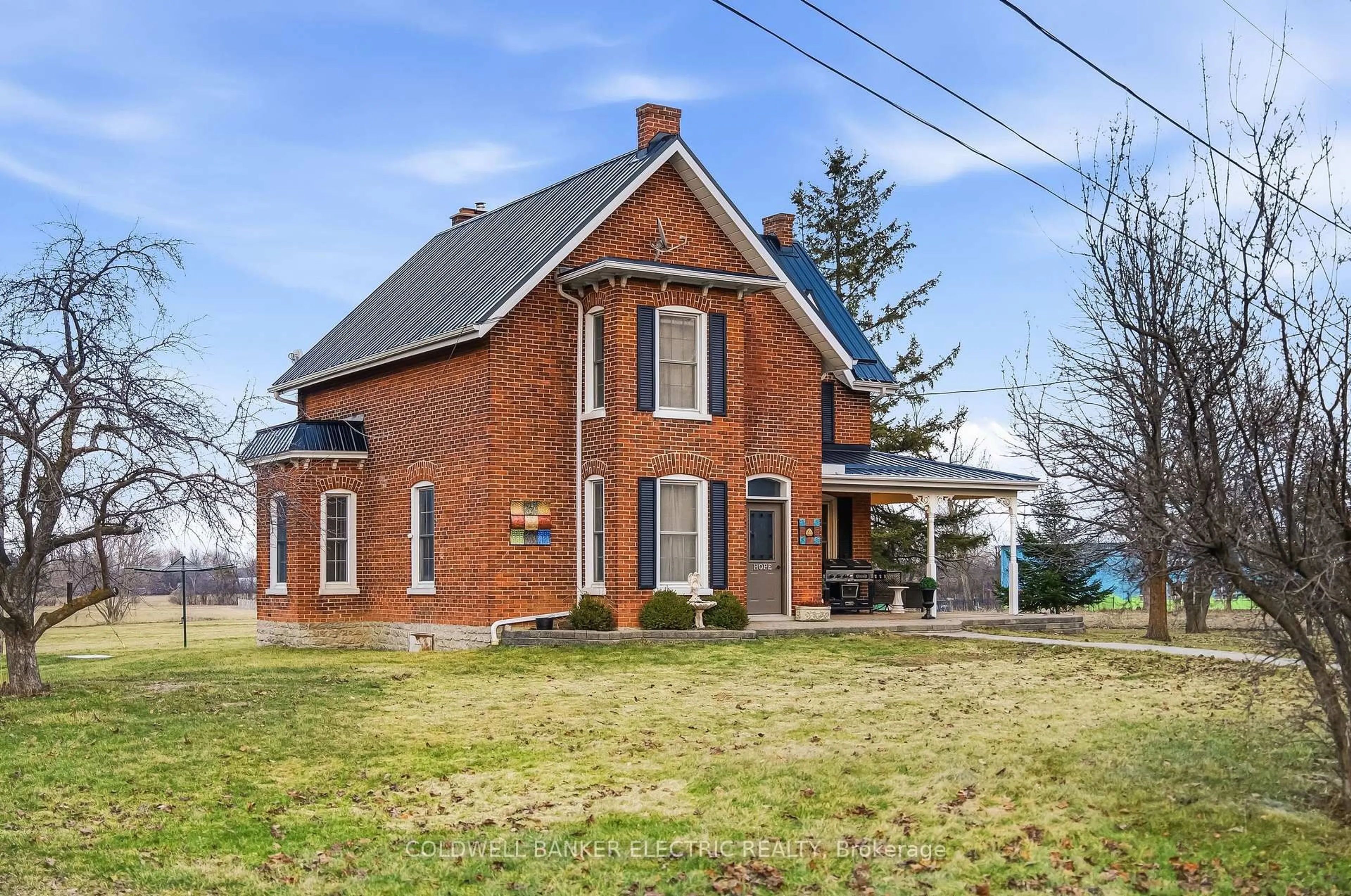 Home with brick exterior material, building for 6984 Highway 62, Belleville Ontario K8N 4Z5