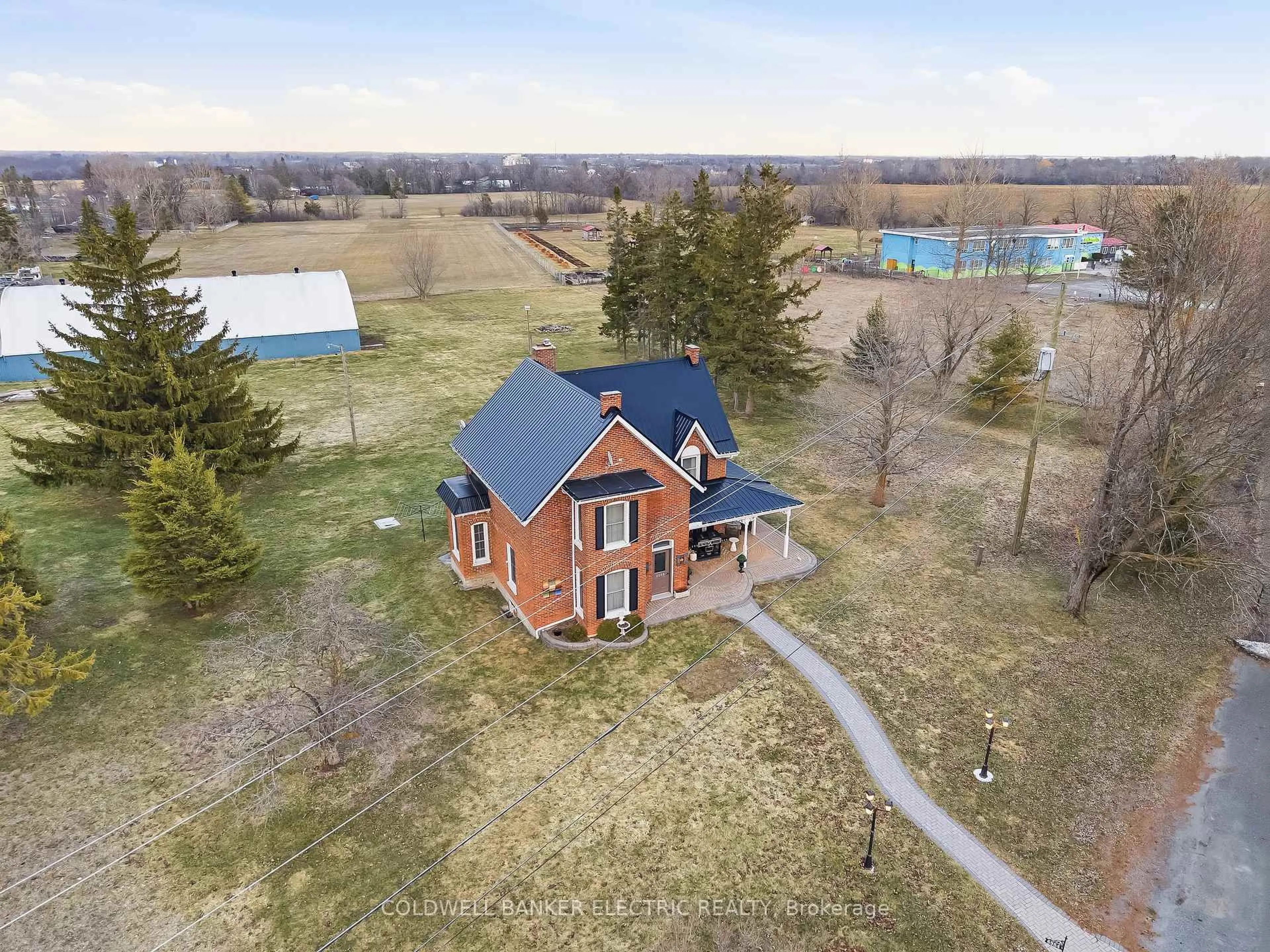 A pic from outside/outdoor area/front of a property/back of a property/a pic from drone, building for 6984 Highway 62, Belleville Ontario K8N 4Z5