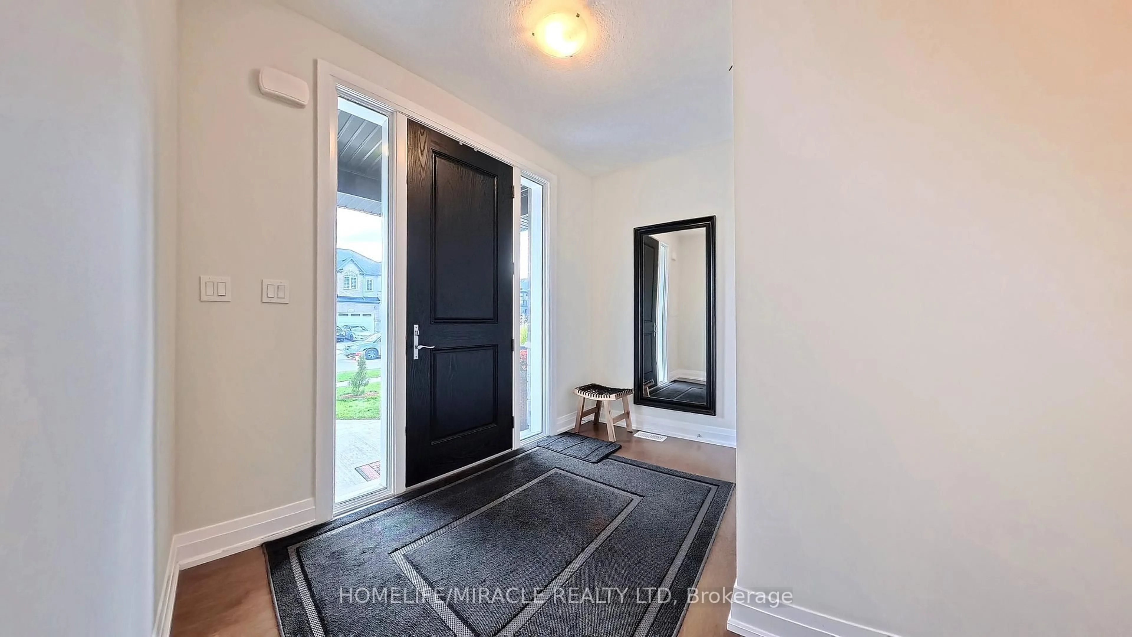 Indoor entryway for 63 Ian Ormston Dr, Kitchener Ontario N2P 0K2