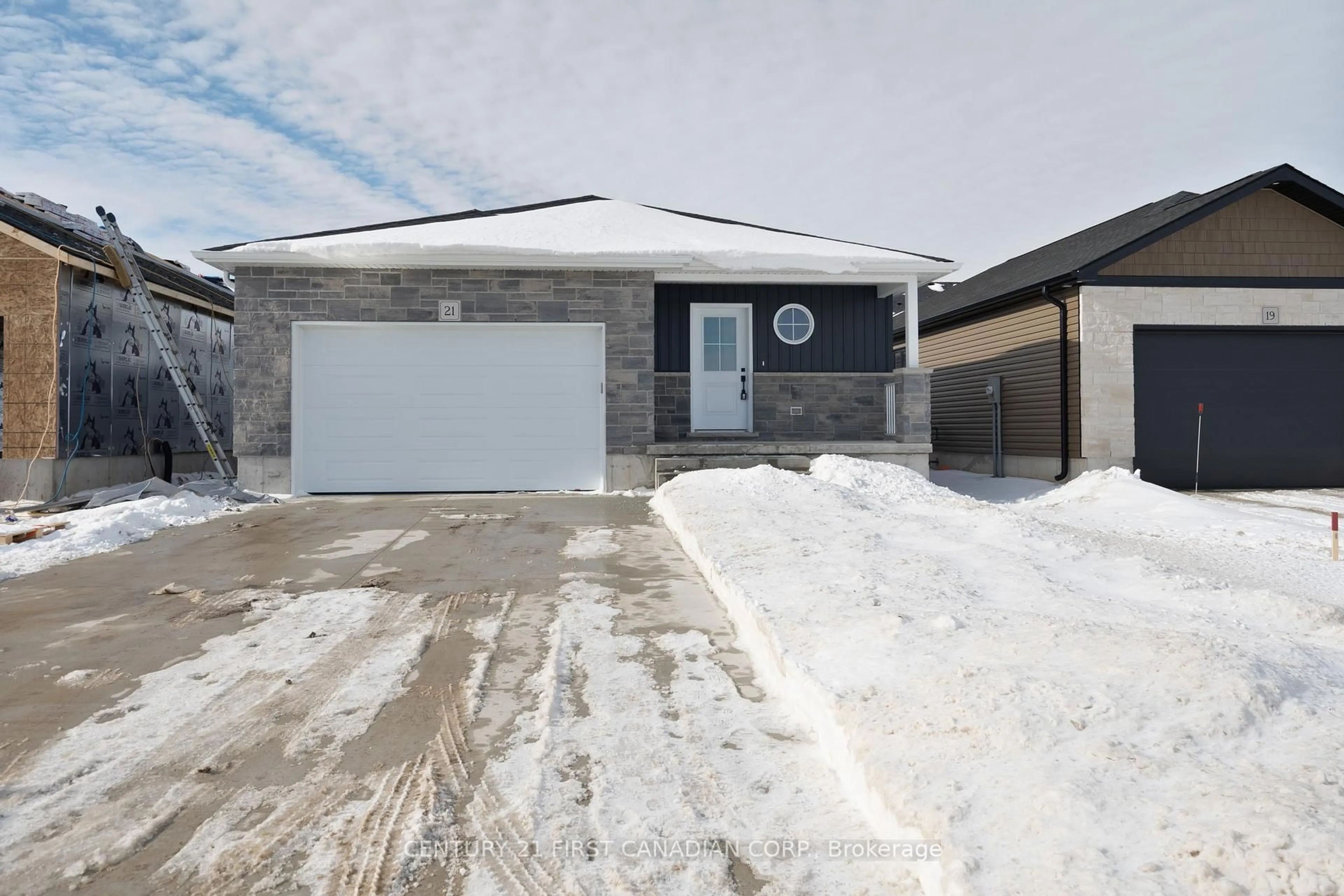 Unknown for 29 Sheldabren St, North Middlesex Ontario N0M 1A0