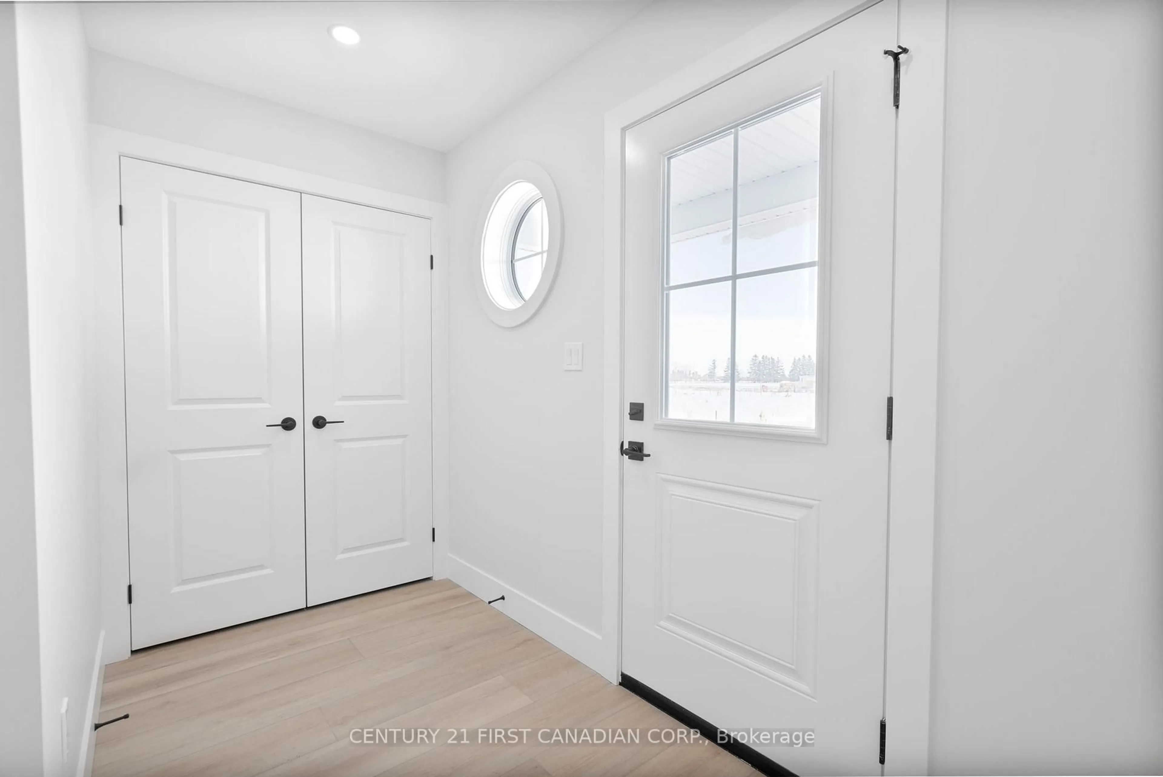 Indoor entryway for 29 Sheldabren St, North Middlesex Ontario N0M 1A0