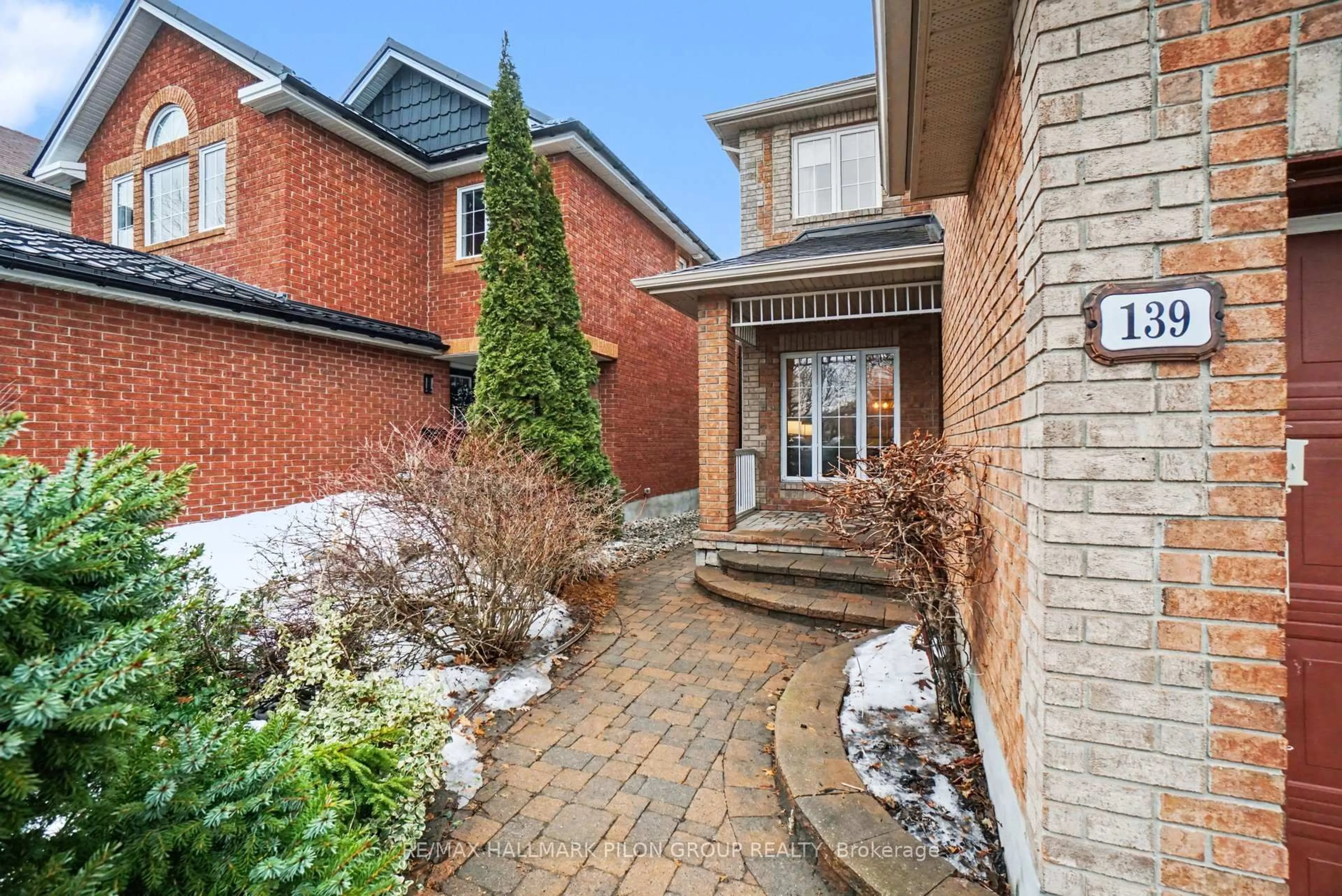 Home with brick exterior material, street for 139 Borealis Cres, Ottawa Ontario K1K 4T8
