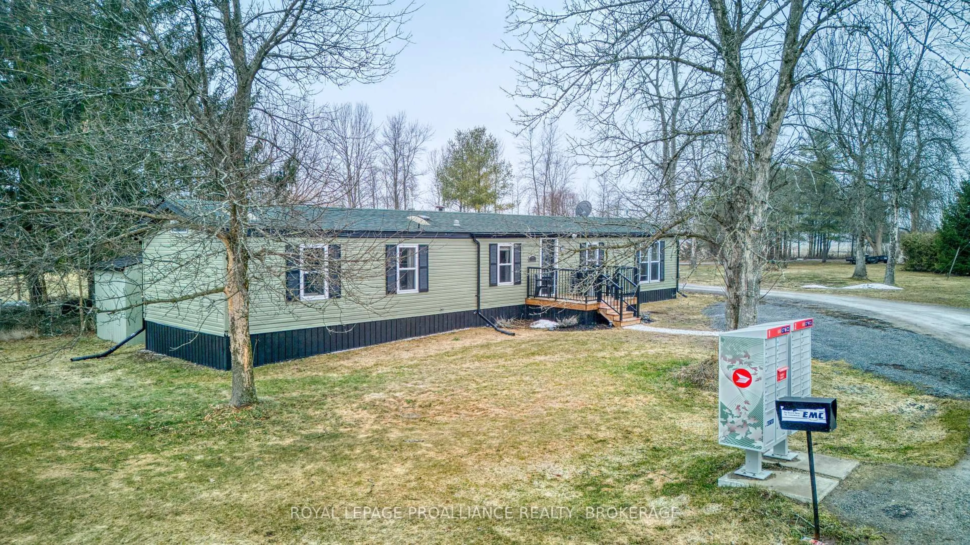 Unknown for 1 Taylor St, Rideau Lakes Ontario K0G 1E0