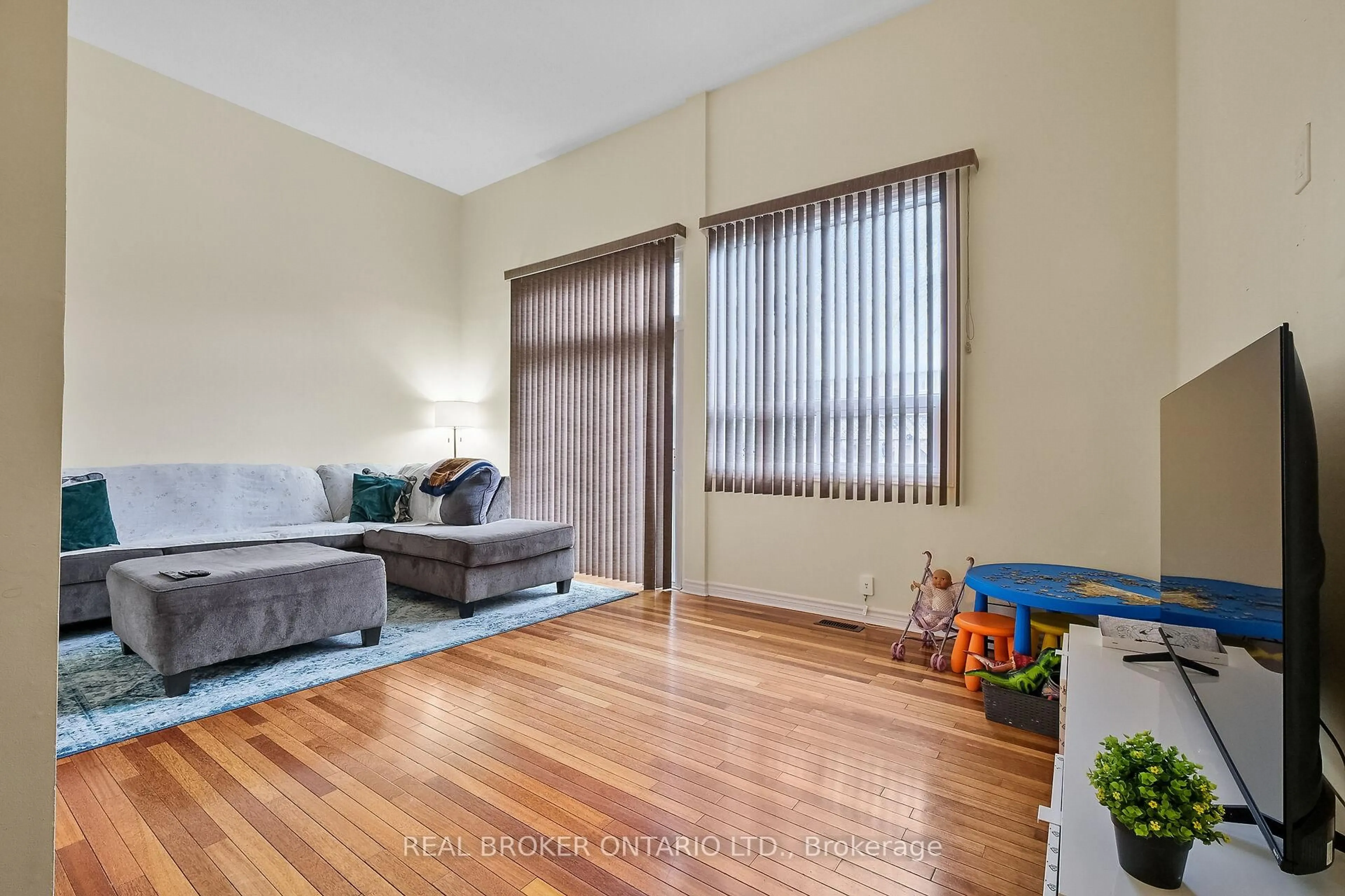 Unknown for 2669 SOUTHVALE Cres #41, Ottawa Ontario K1B 4V2